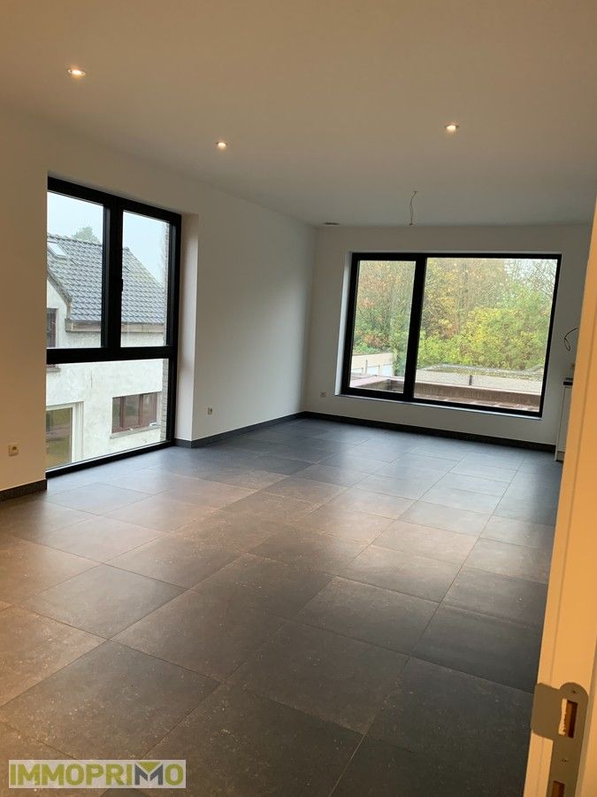 Nieuwbouw Praktijkruimte met Duplex Appartement (3 Slaapkamers) en Tuin foto 11