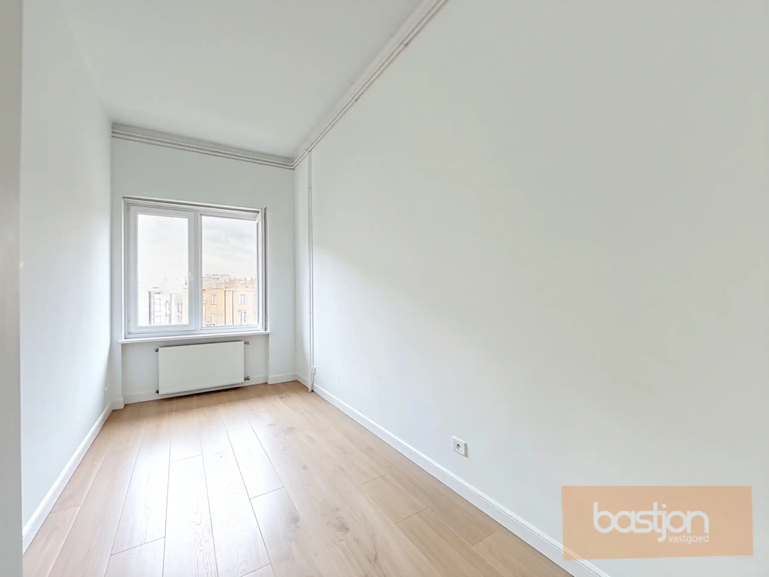 Instapklaar appartement in het centrum van Kortrijk. foto 9