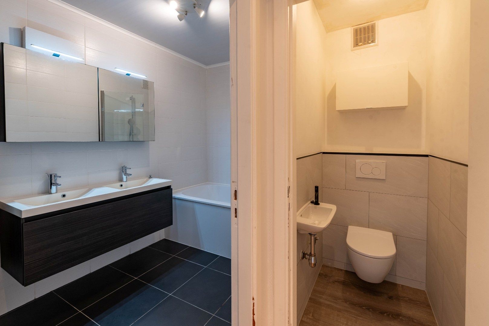 Ruim appartement met twee slaapkamers foto 13