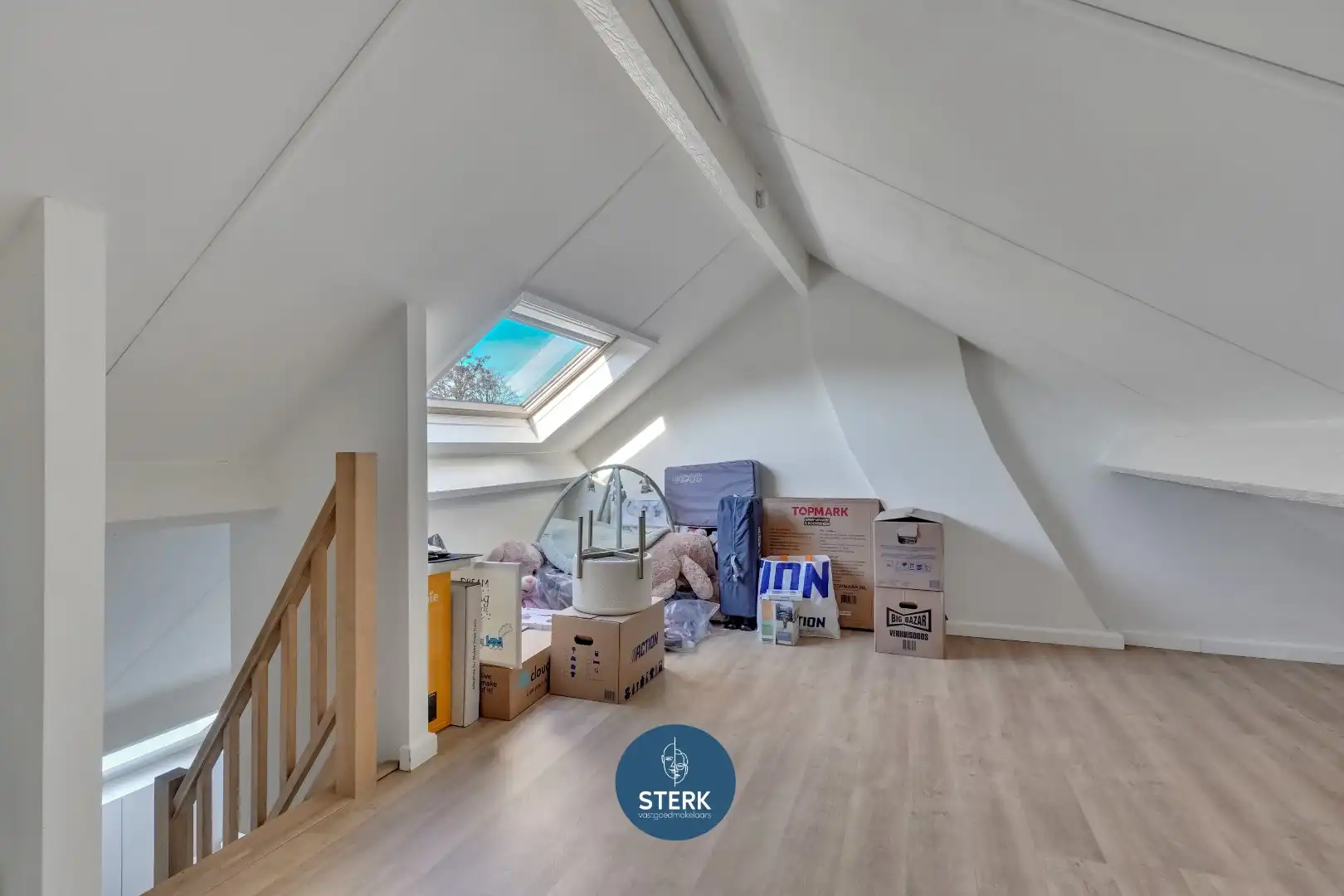 INSTAPKLARE WONING MET OP EEN CENTRALE LOCATIE LANAKEN !  foto 12