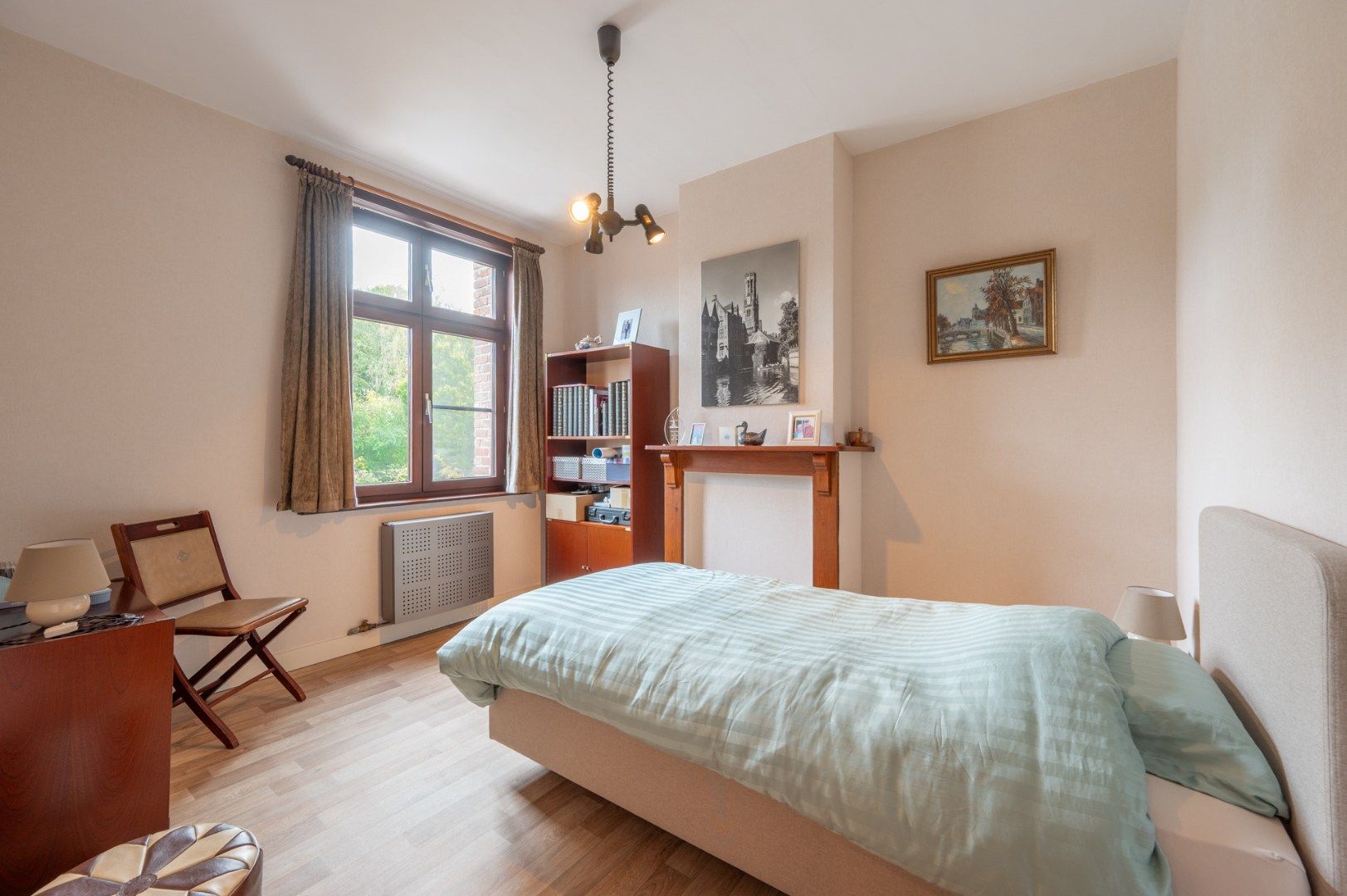 Rustig gelegen woning met potentieel in hartje Brugge foto 8