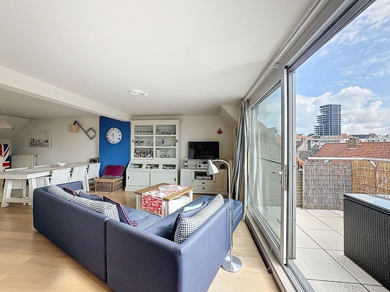 Bijzonder leuk duplex dakappartement in het Hart van Heist. foto 3