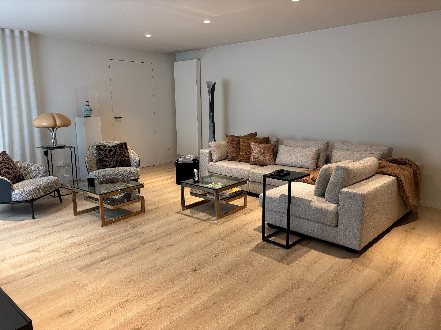 Schitterend appartement (150 m²) met 2 slaapkamers, terras (30 m²) in Brugge centrum foto 3