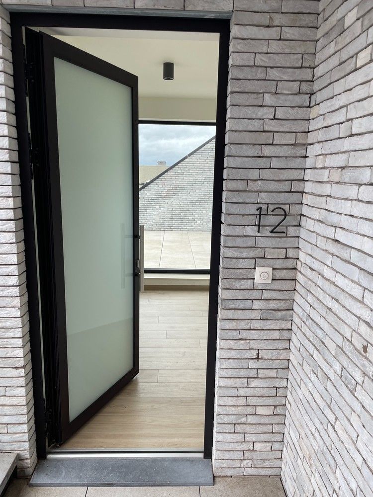 Mooi recent duplex appartement te huur met 3 slaapkamers. foto 4