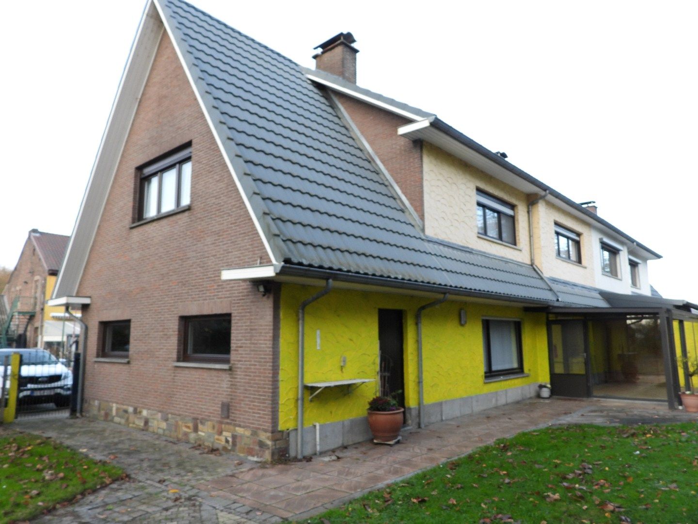 Charmante  woning met tuin op toplocatie te Drieslinter, Staionsplein 4 foto 3