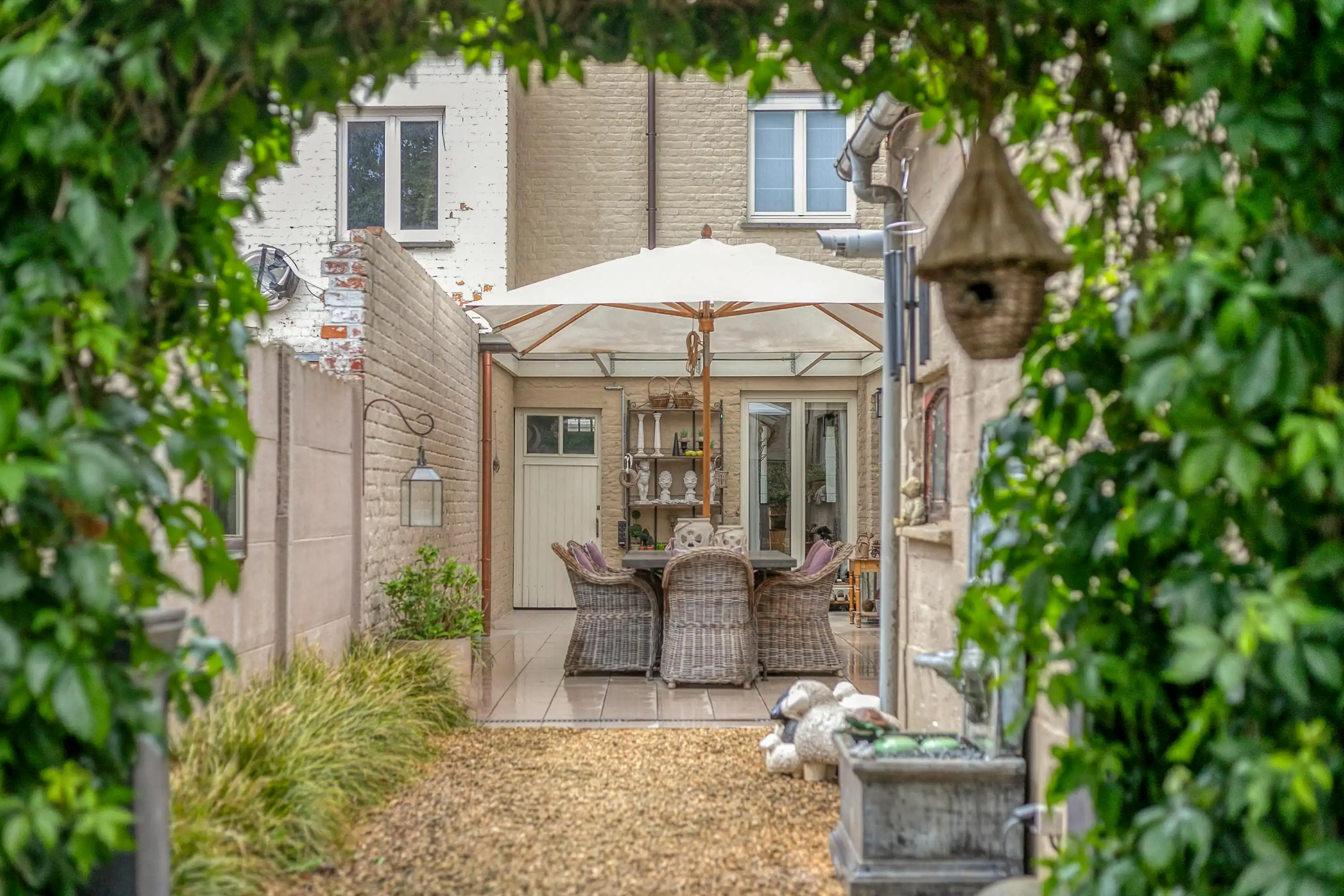 Karaktervol huis te koop in centrum Bachte-Maria-Leerne foto 23