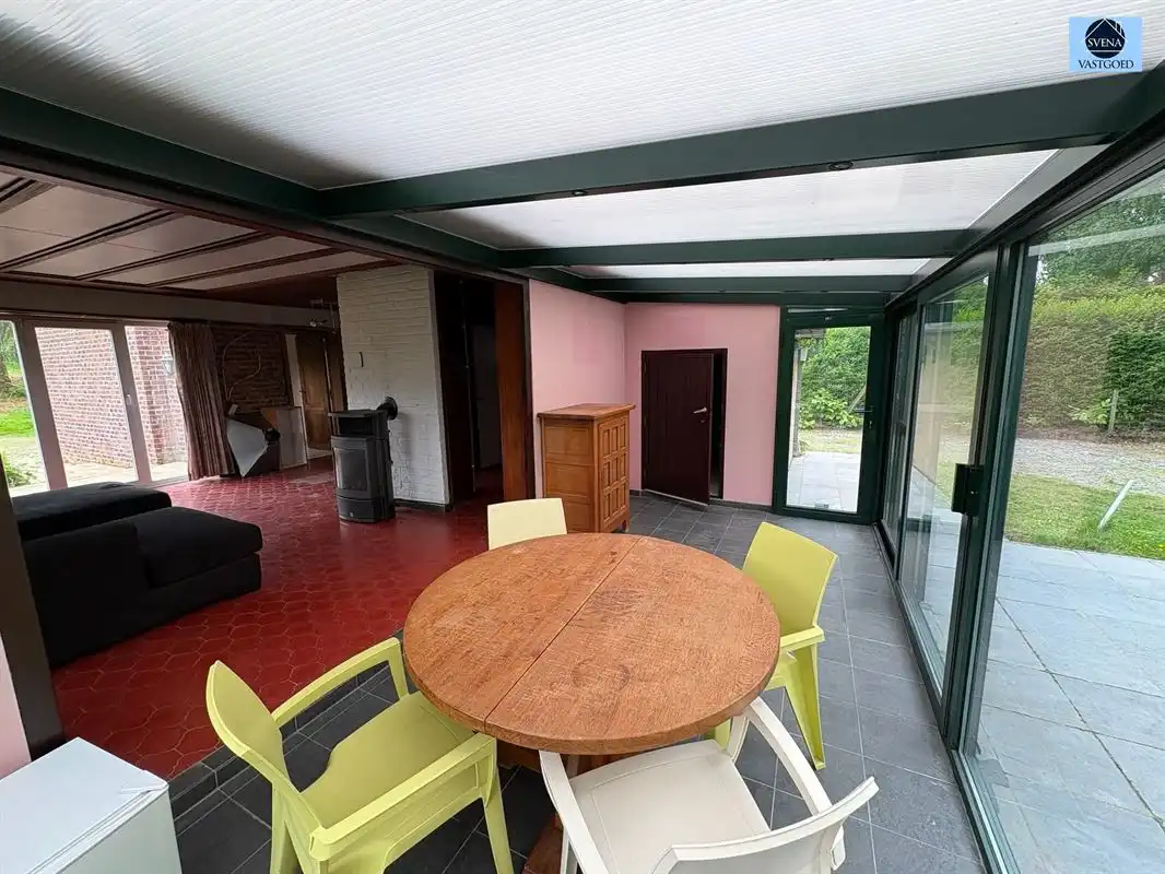 ZEER LEUK GELEGEN BUNGALOW IN RUSTIGE STRAAT foto 4