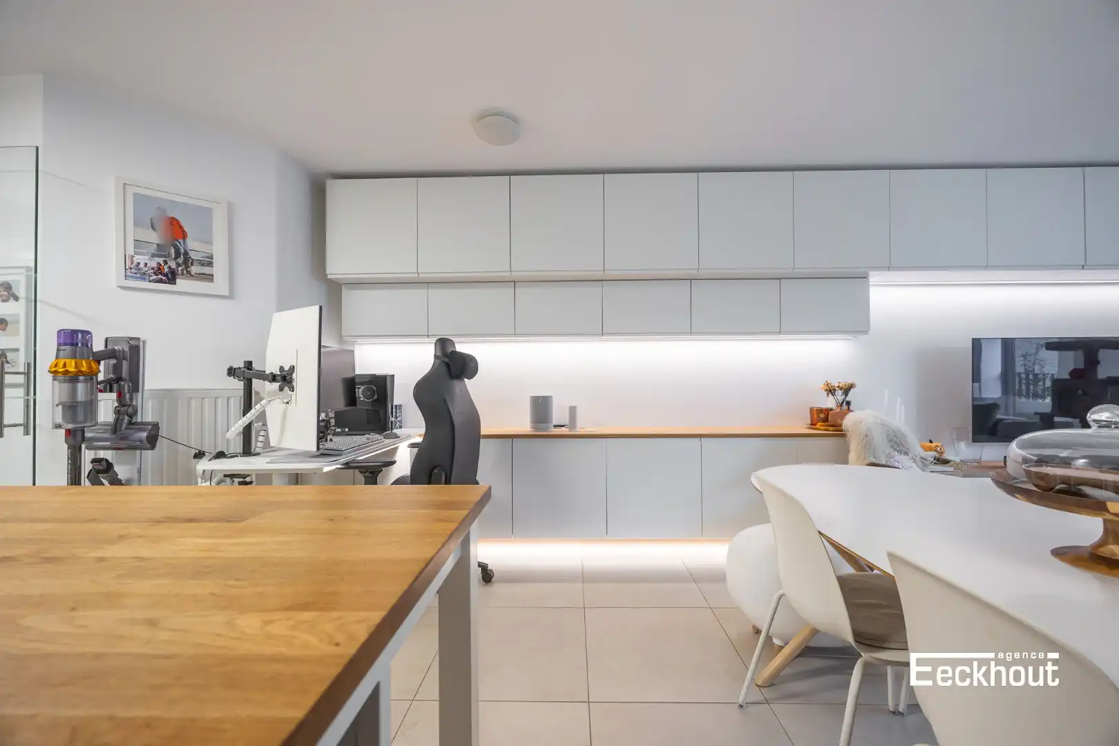 Instapklaar appartement met ruim zonneterras in het centrum van Oostende! foto 2