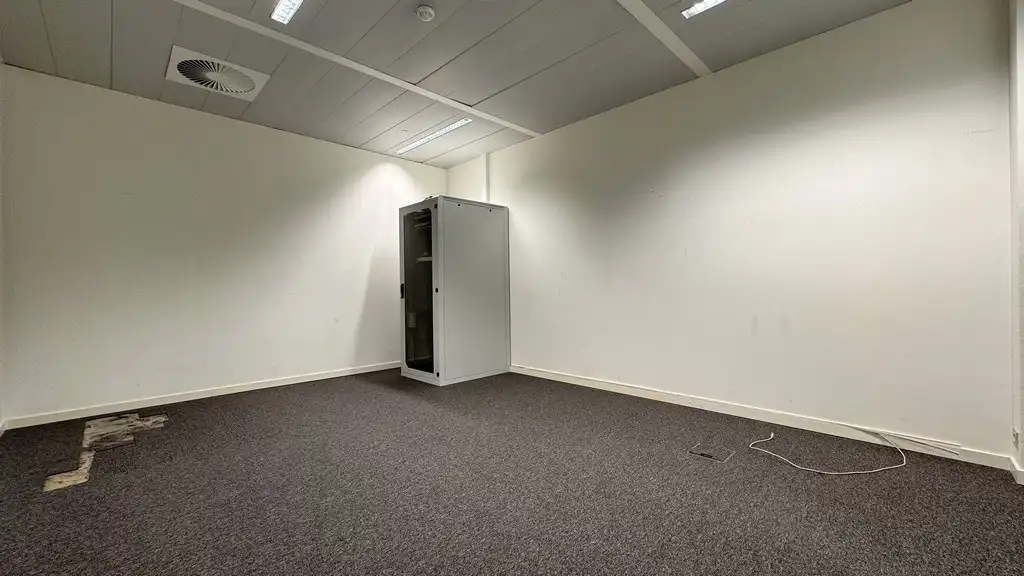 Instapklare kantoren te huur vlakbij E19 in Kontich foto 9