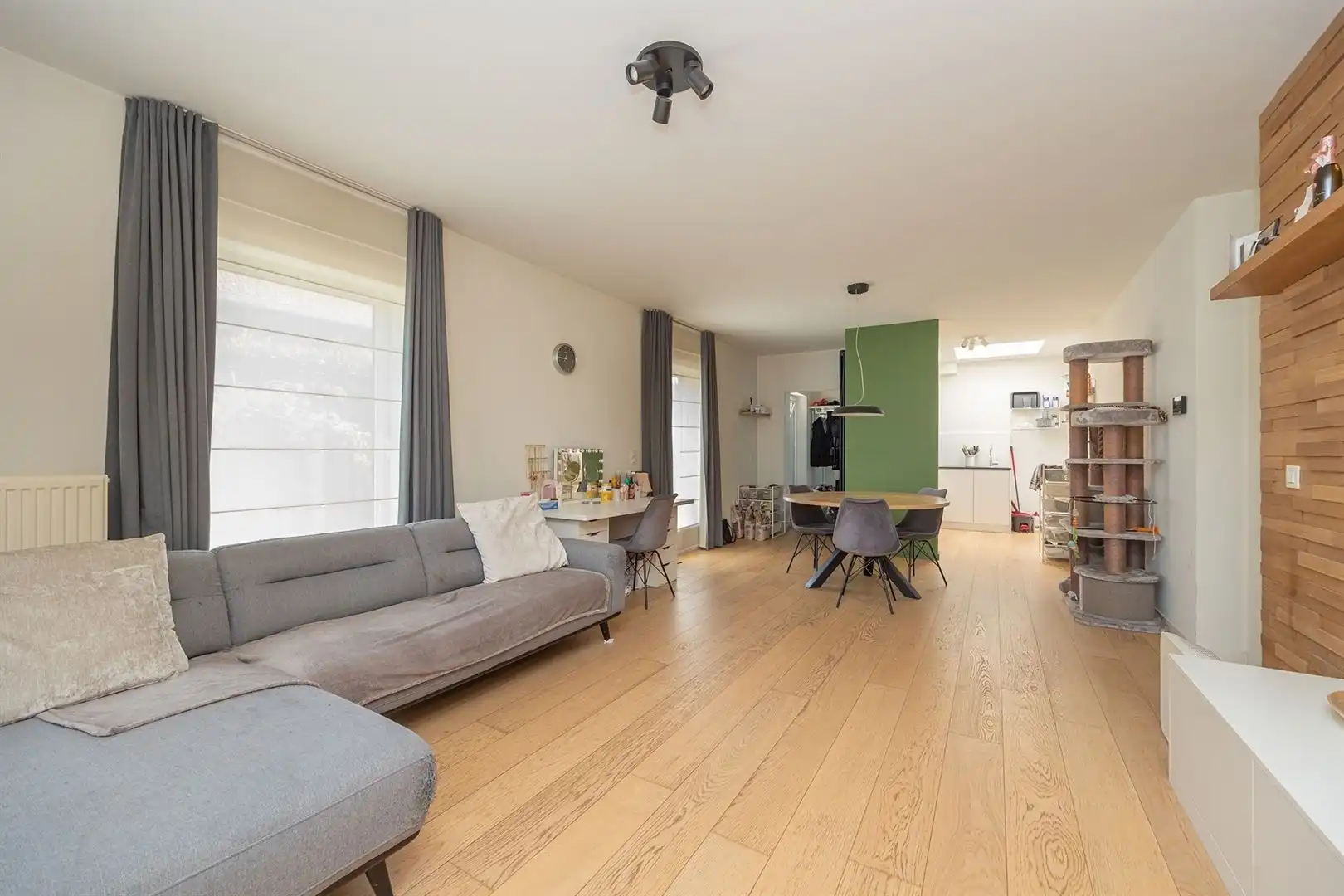 

Instapklaar gelijkvloers met stadstuintje en garagebox  foto 4
