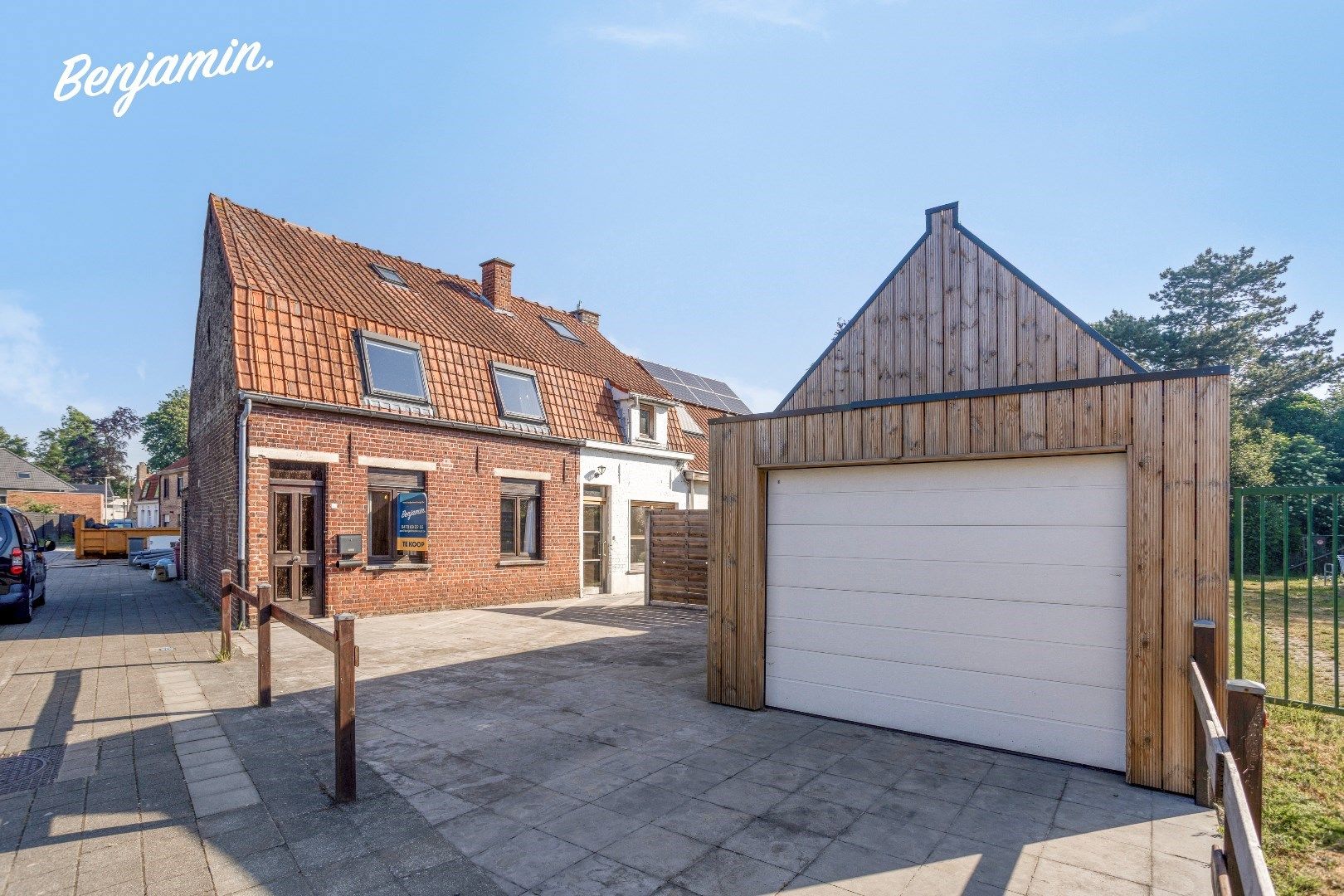 Hoofdfoto van de publicatie: Halfopen woning met 3 slaapkamers en 2 badkamers in Heule-centrum