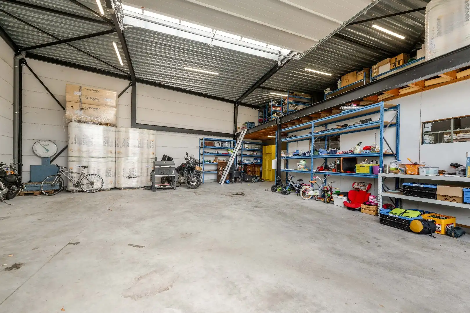 WONING (240 m²) met LOODS (143 m²) op HOEKPERCEEL VAN 1.027 m² foto 31