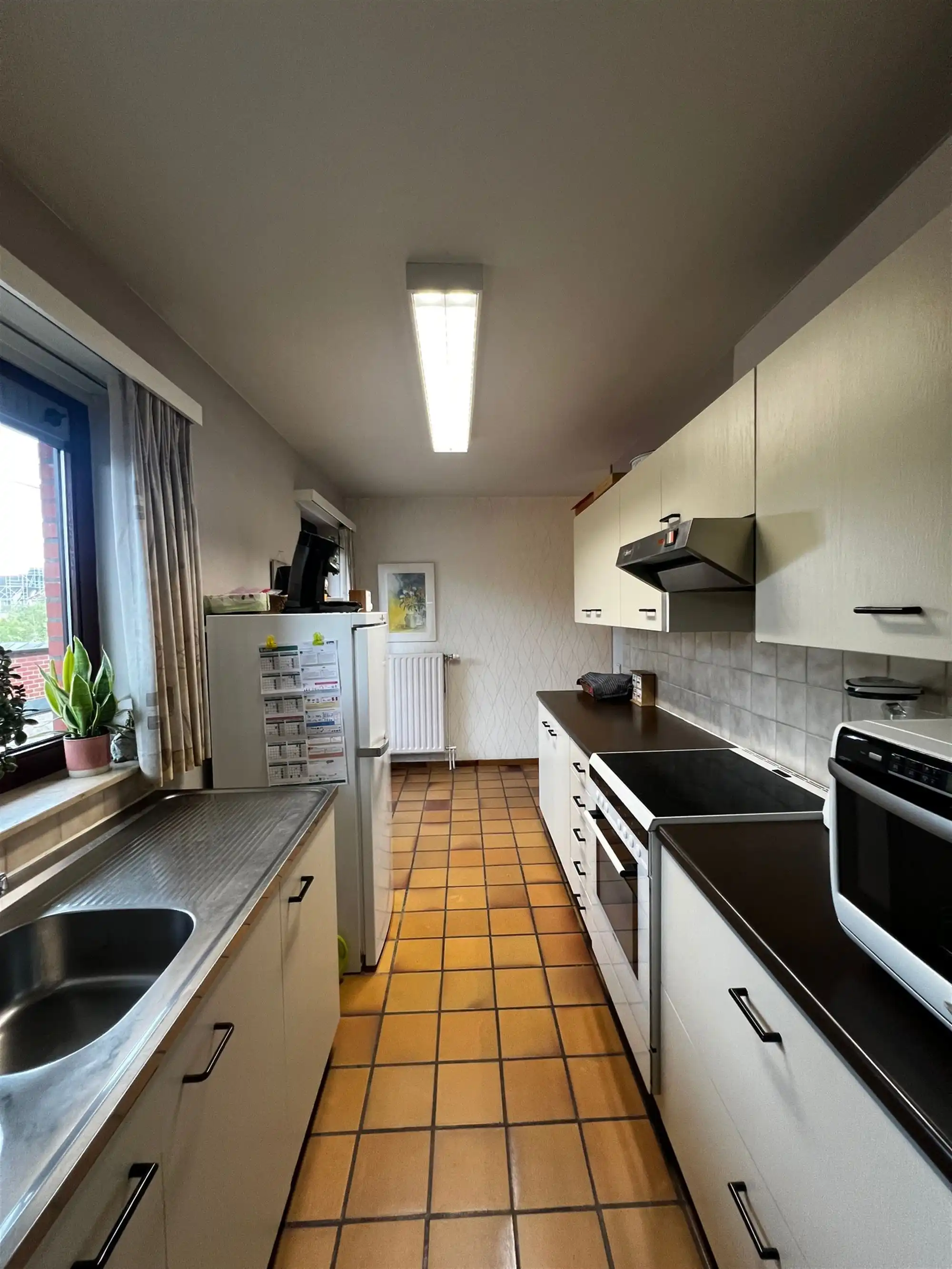 RUIM APPARTEMENT MET 3 SLAAPKAMERS EN GROOT TERRAS IN HET CENTRUM VAN BALEN foto 3