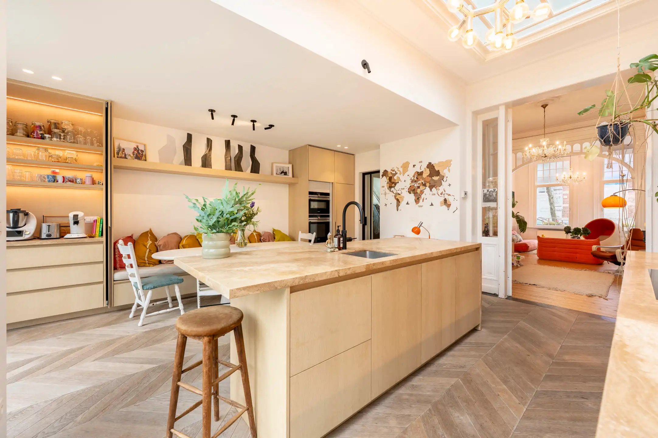 Gerenoveerd herenhuis met tuin aan het hippe Zurenborg  foto 3