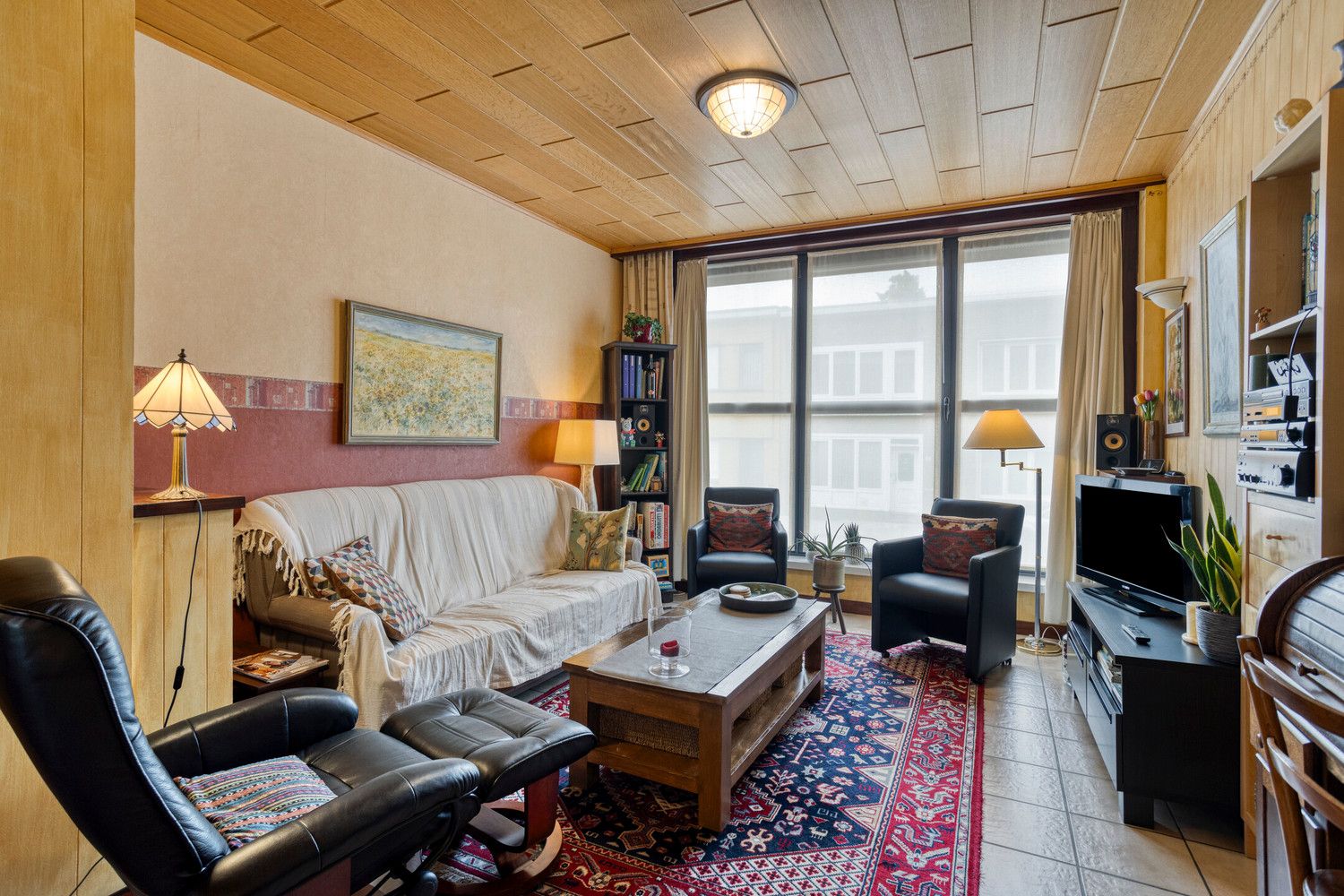Vlakbij Boekenberg Park gelegen bel-étagewoning met 3 slks, tuin en garage. foto 5