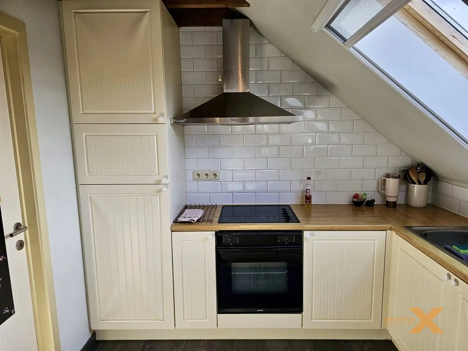 LICHTRIJK APPARTEMENT MET BALKON EN GARAGE foto 12