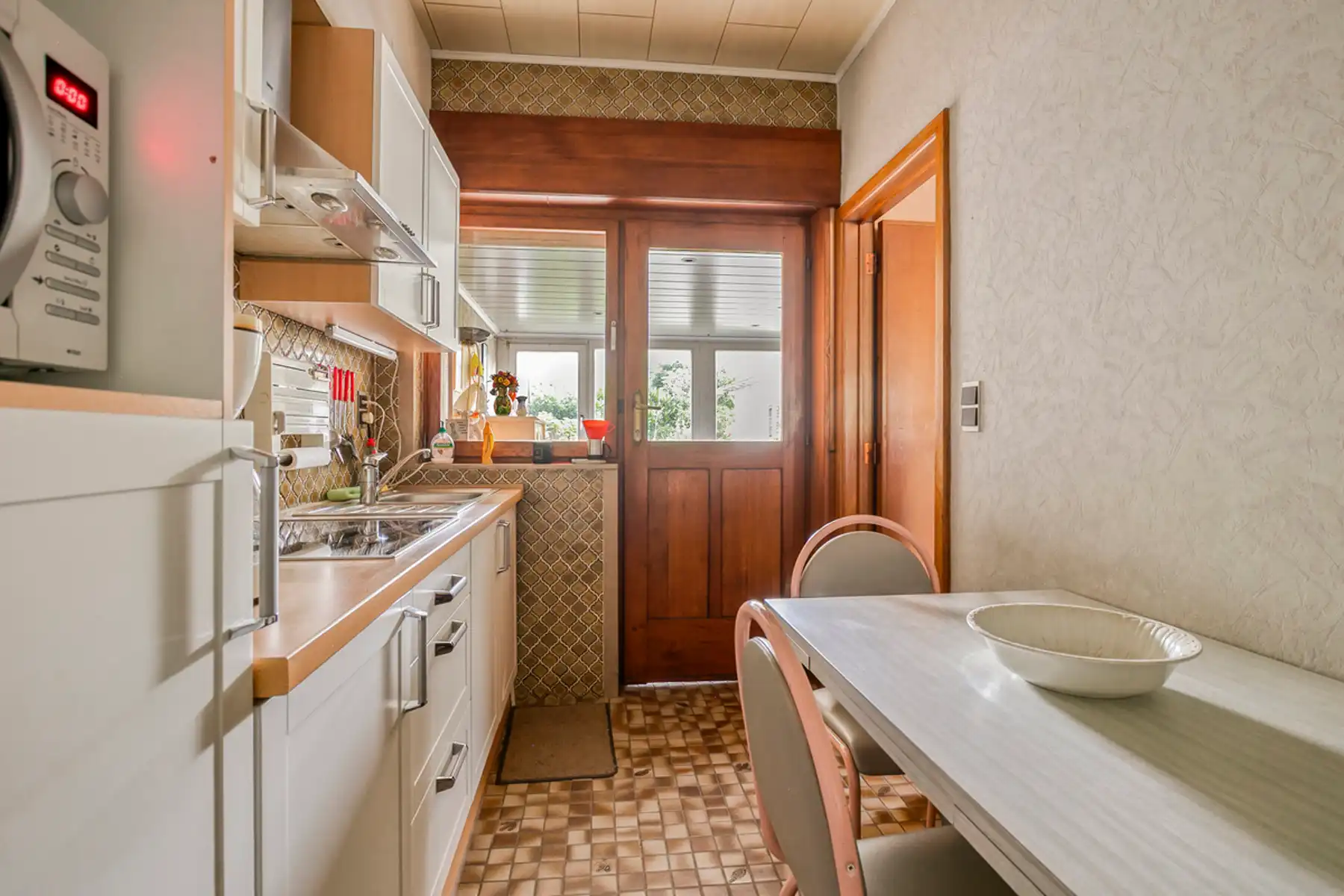 Te renoveren HOB met 3 slaapkamers en garage foto 9