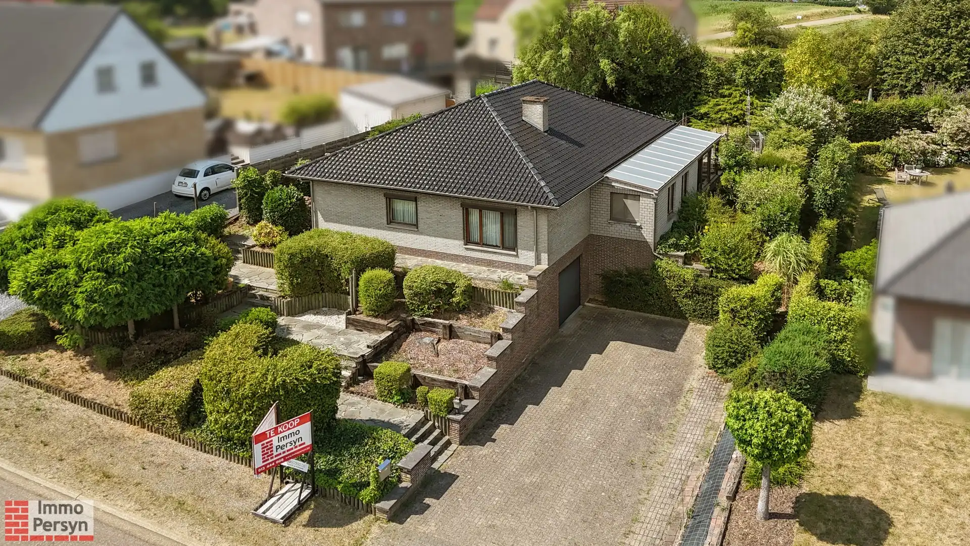 Hoofdfoto van de publicatie: Charmante open bebouwing met praktische indeling in een rustige omgeving