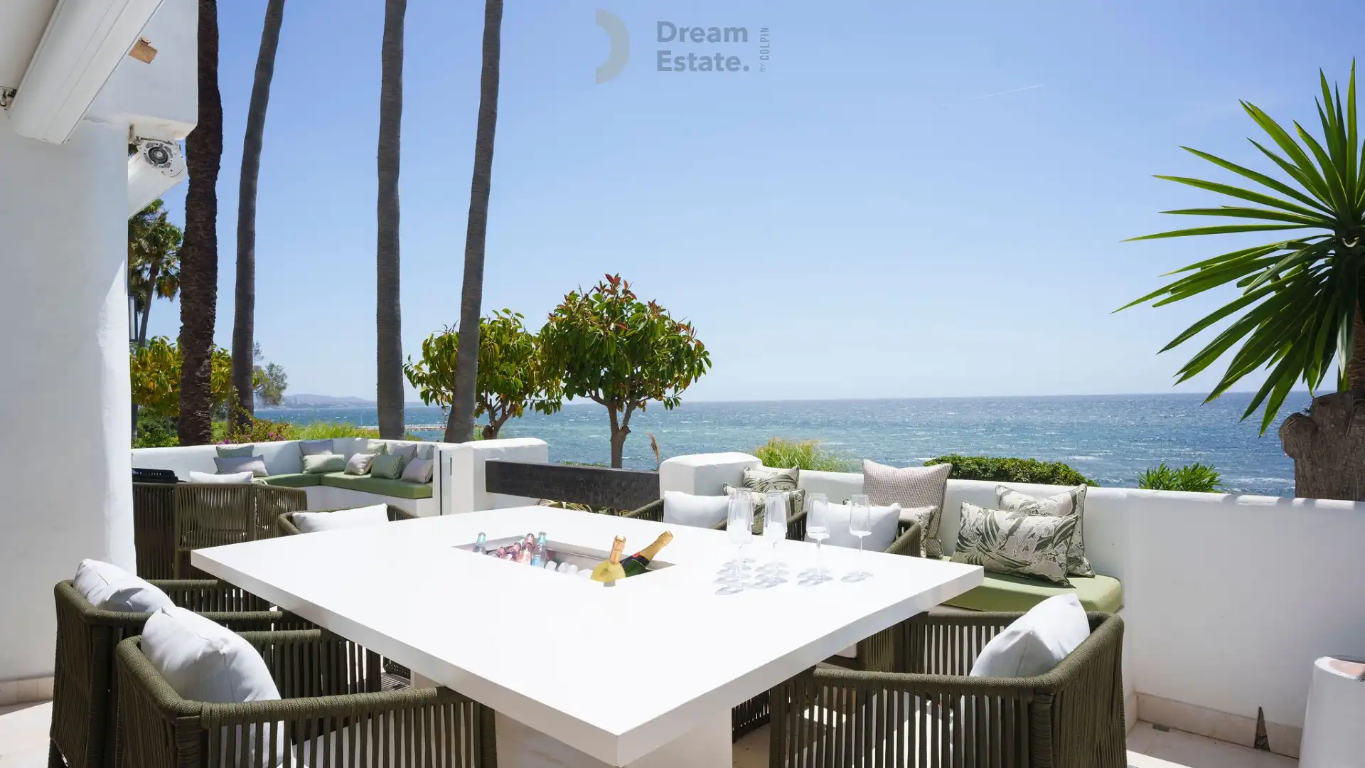 Frontline luxe appartement in Puente Romano, Marbella. foto 34