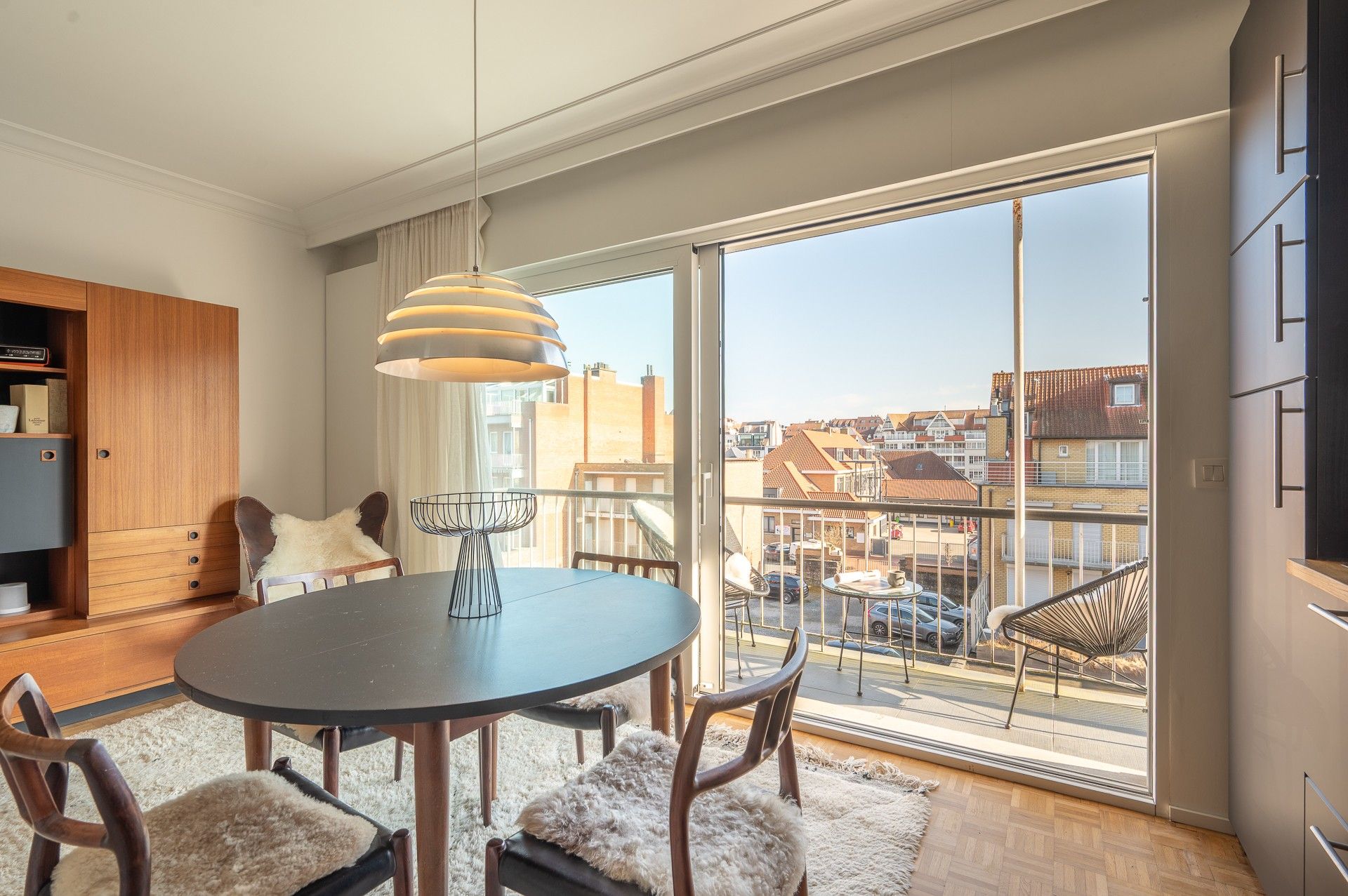 Stijlvol appartement met zonnig terras foto 4