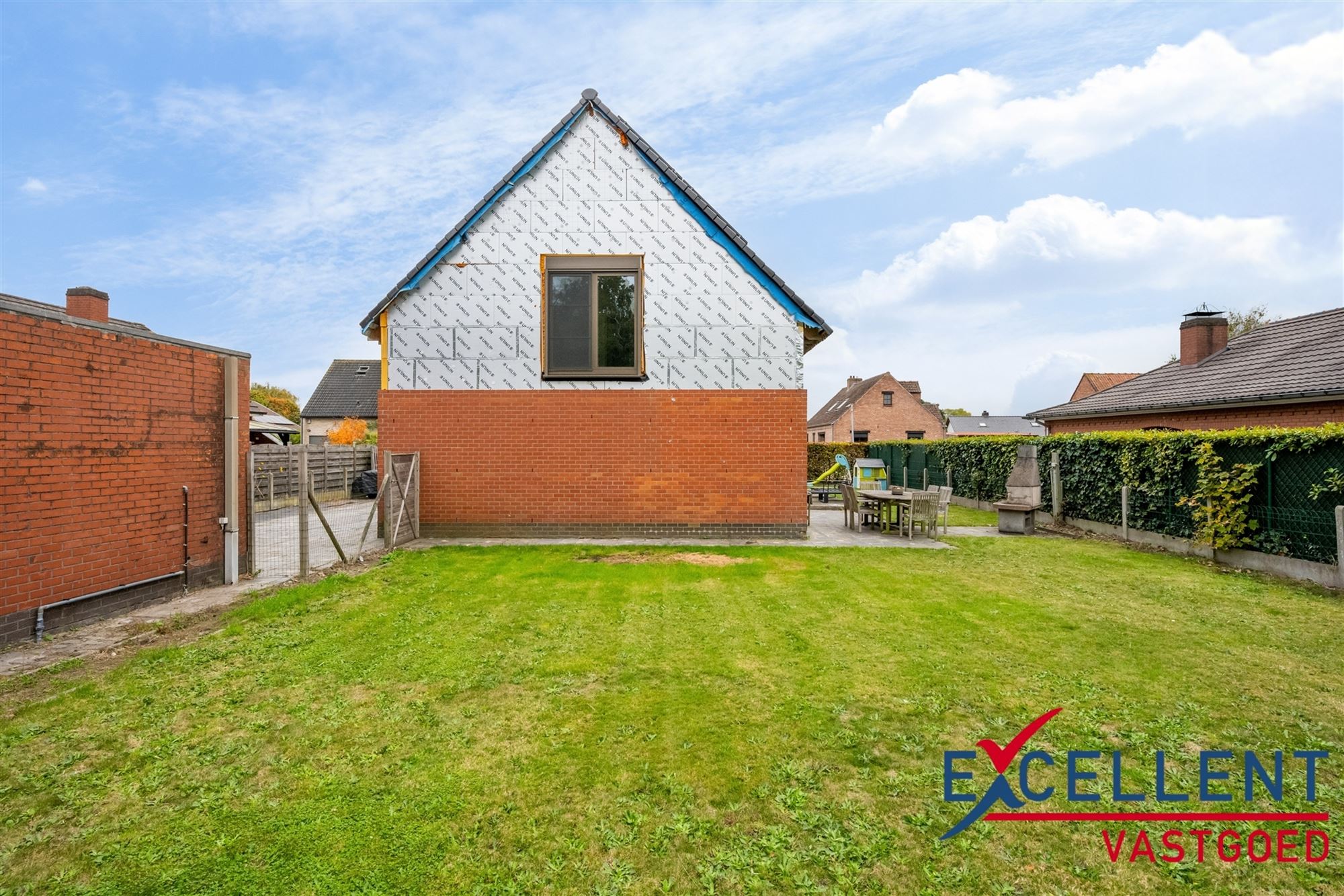 Ideaal gelegen alleenstaande woning in rustige wijk te Astene foto 12