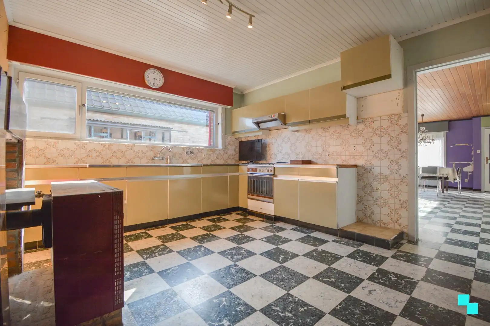 Gelijkvloerse woning met veel potentieel te Hooglede foto 6
