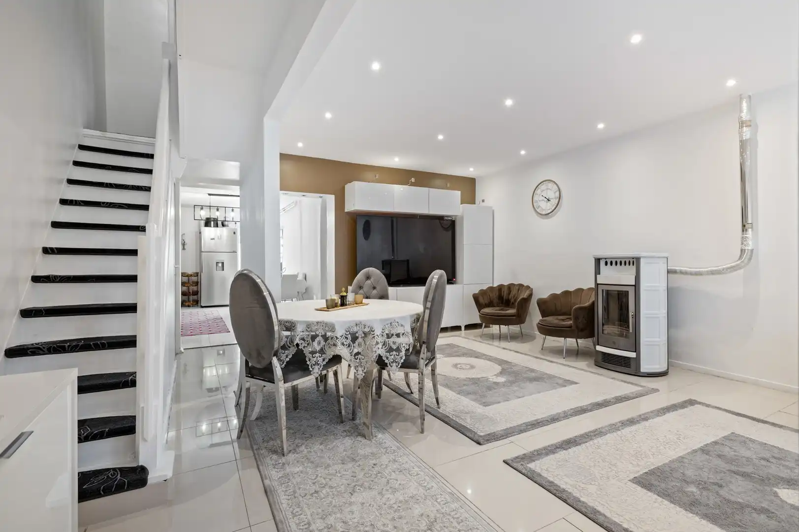 Vezorgde woning met 4 slpk en zuidtuin in Schoten foto 5