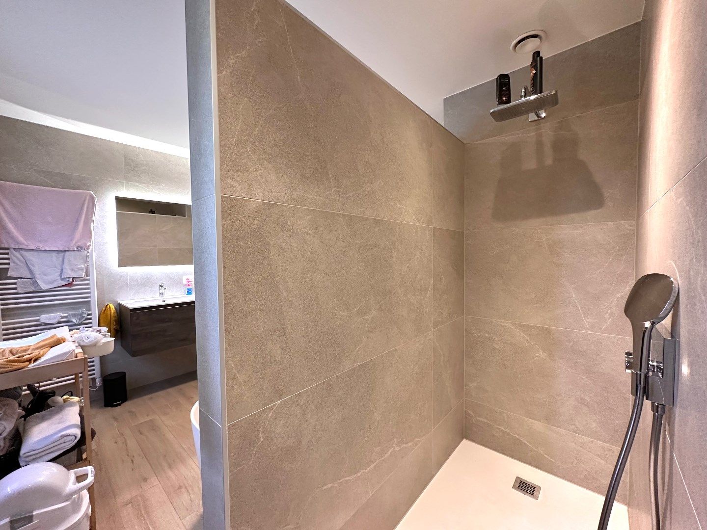 Ruime en moderne woning met luxueuze afwerking in Voeren foto 17