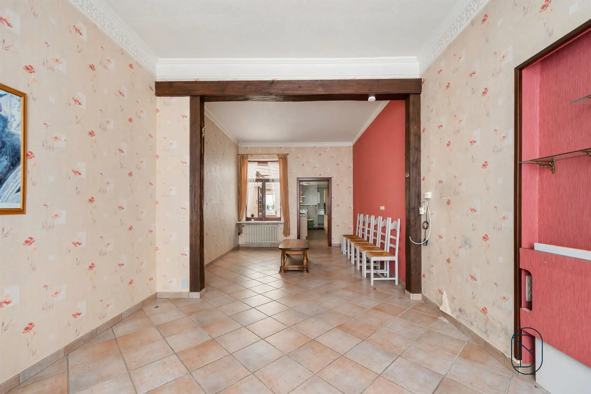 Te renoveren rijwoning met veel potentieel foto 7