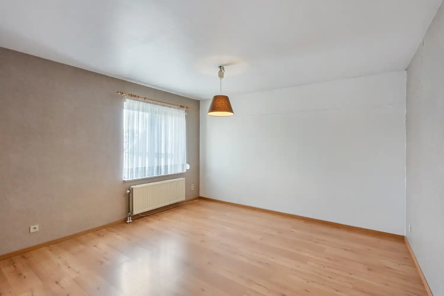 Appartement met 2 slaapkamers en ruime garage in het stadscentrum van Sint-Truiden foto 10