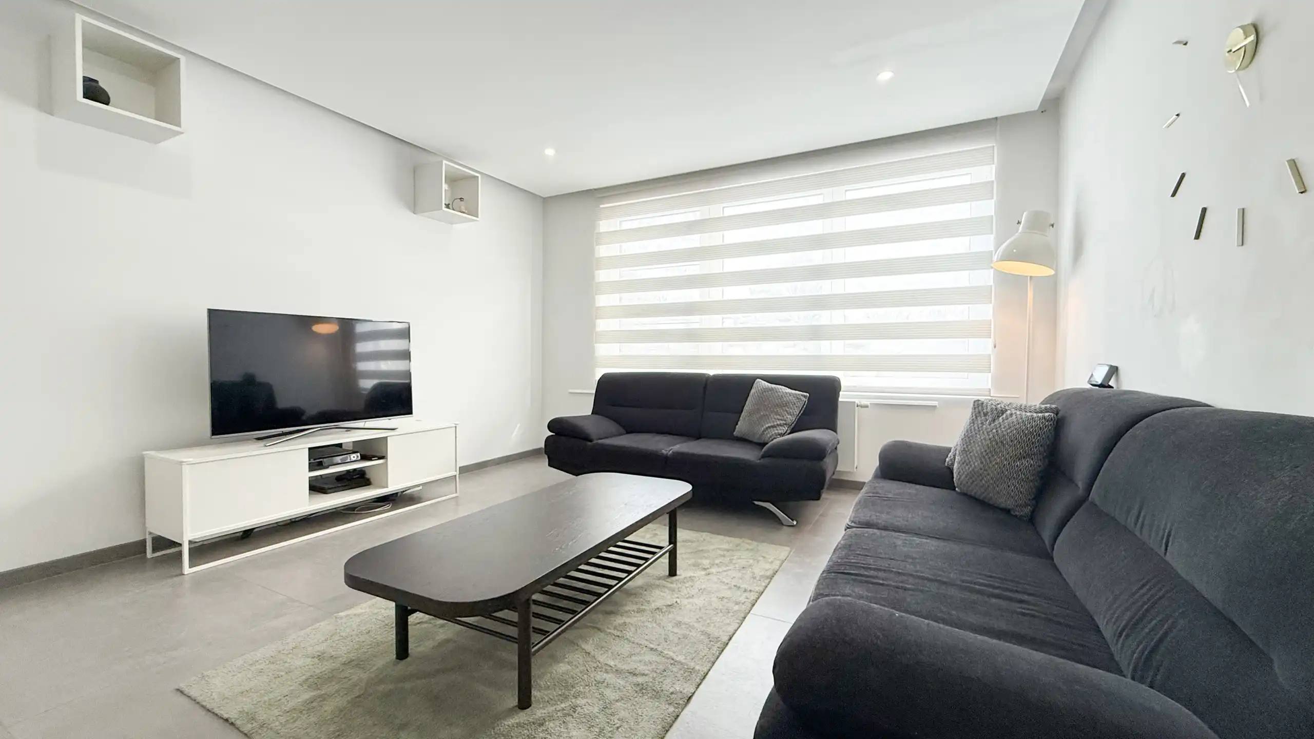 Instapklare halfopen bebouwing op topligging dicht aan natuurzone! foto 5