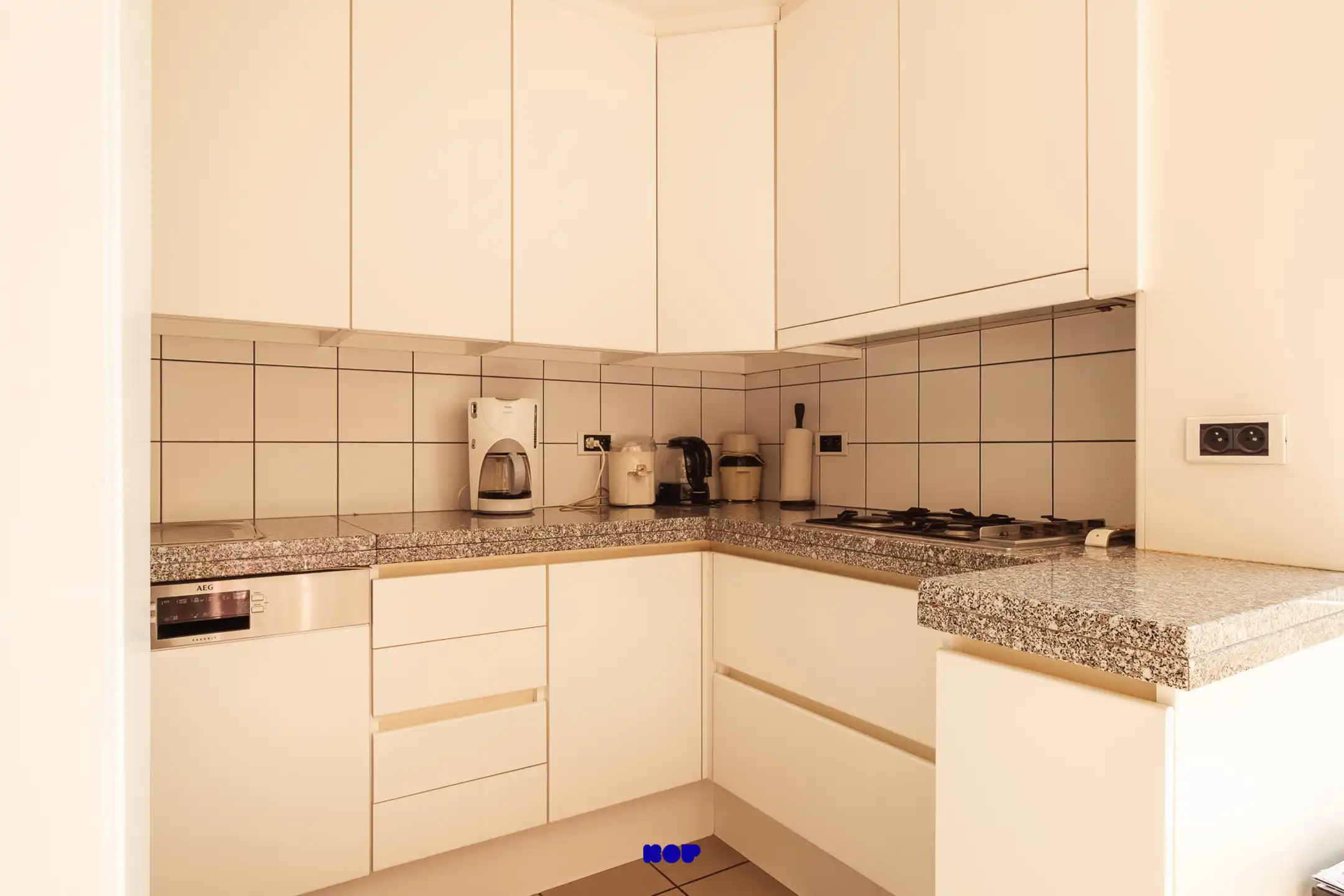 Bel-etage met ruimte op elke verdieping in Emblem (Ranst) foto 8