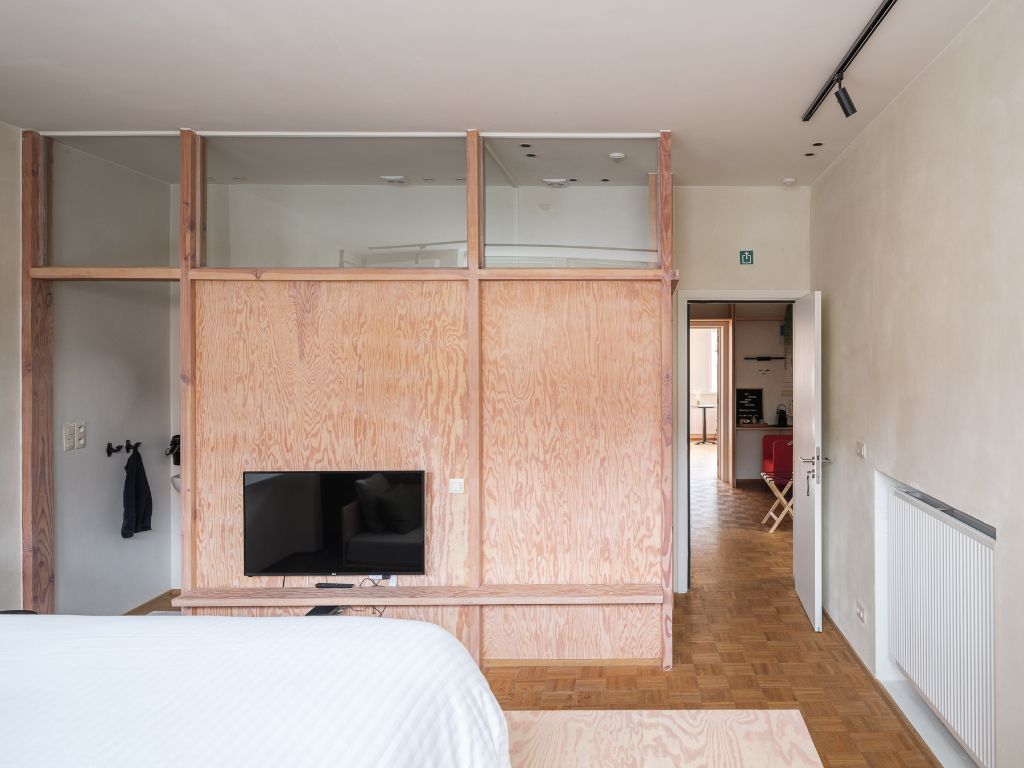 Bijzonder duplexappartement (240 m²) met vier slaapkamers, telkens met eigen sanitair en buitenruimte, gelegen in een kleinschalige residentie nabij het Zuid. foto 21