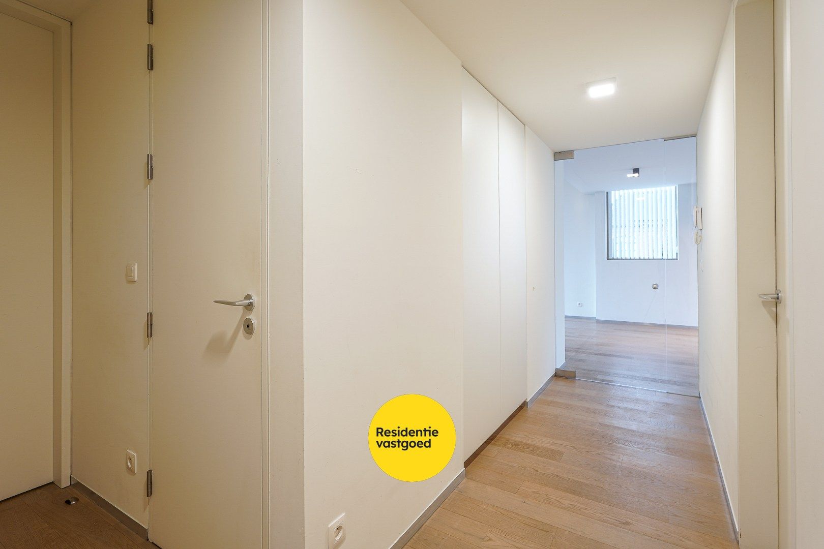 Prachtig modern appartement te huur in het centrum van Jabbeke foto 14