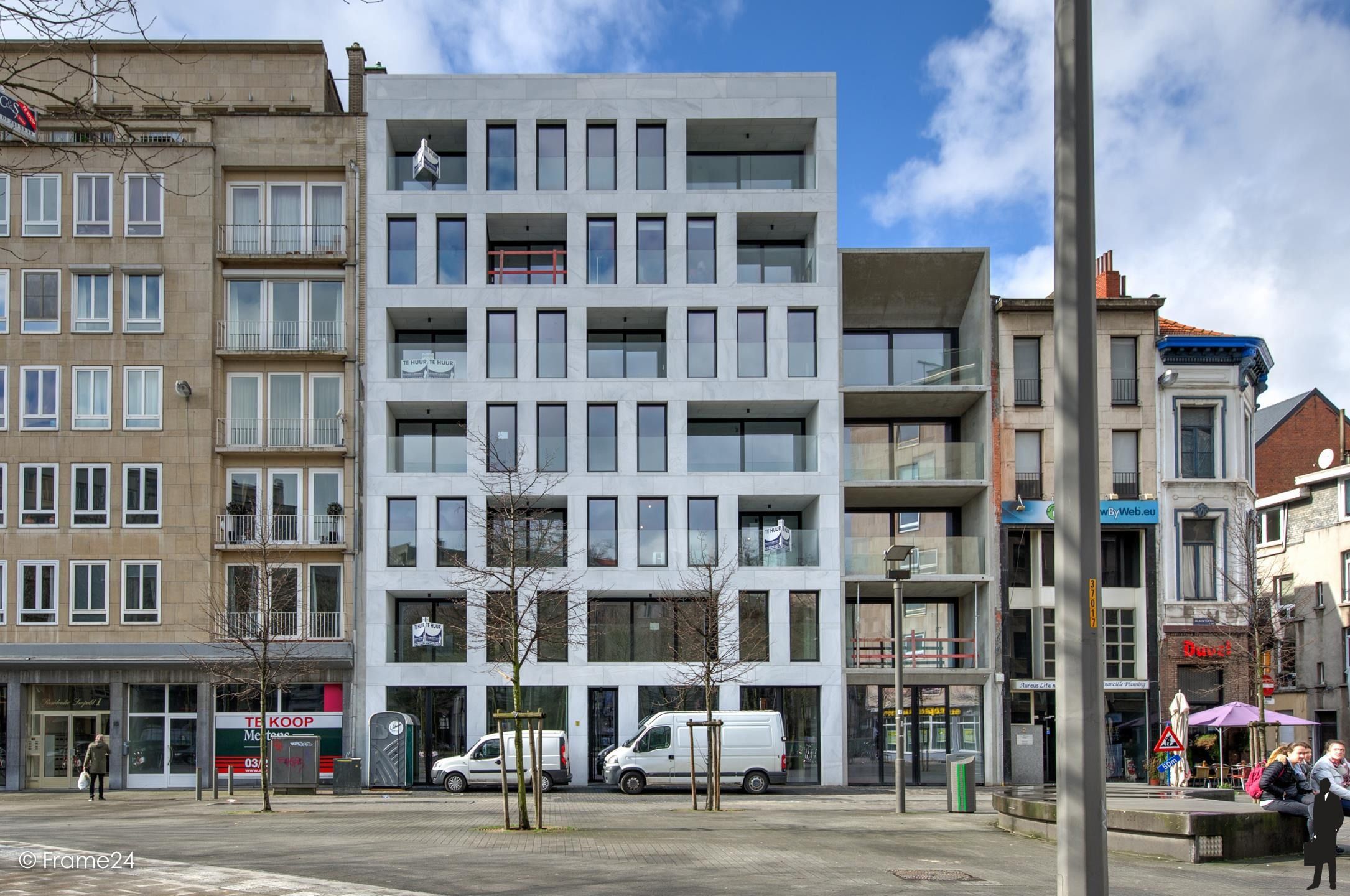 Luxueuze penthouse met terras in hartje Antwerpen. foto 3