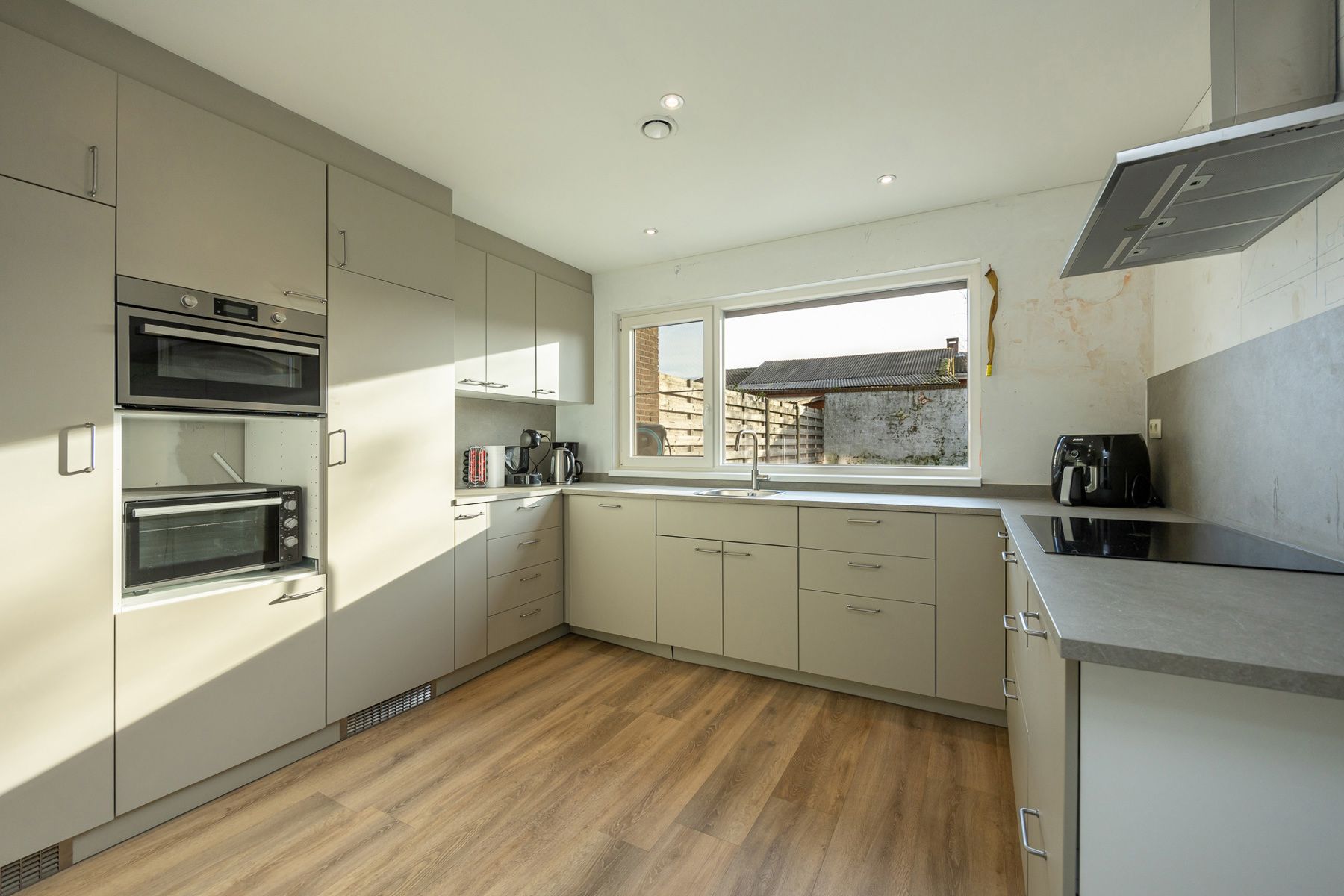 Energiezuinige halfopen bebouwing met 3 slaapkamers op een perceel van 475m². foto 7