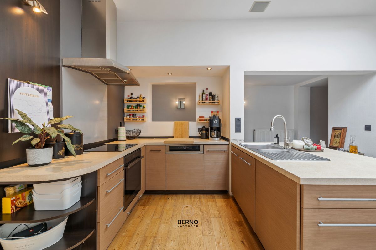 Charmante rijwoning met stadstuin nabij centrum. foto 12