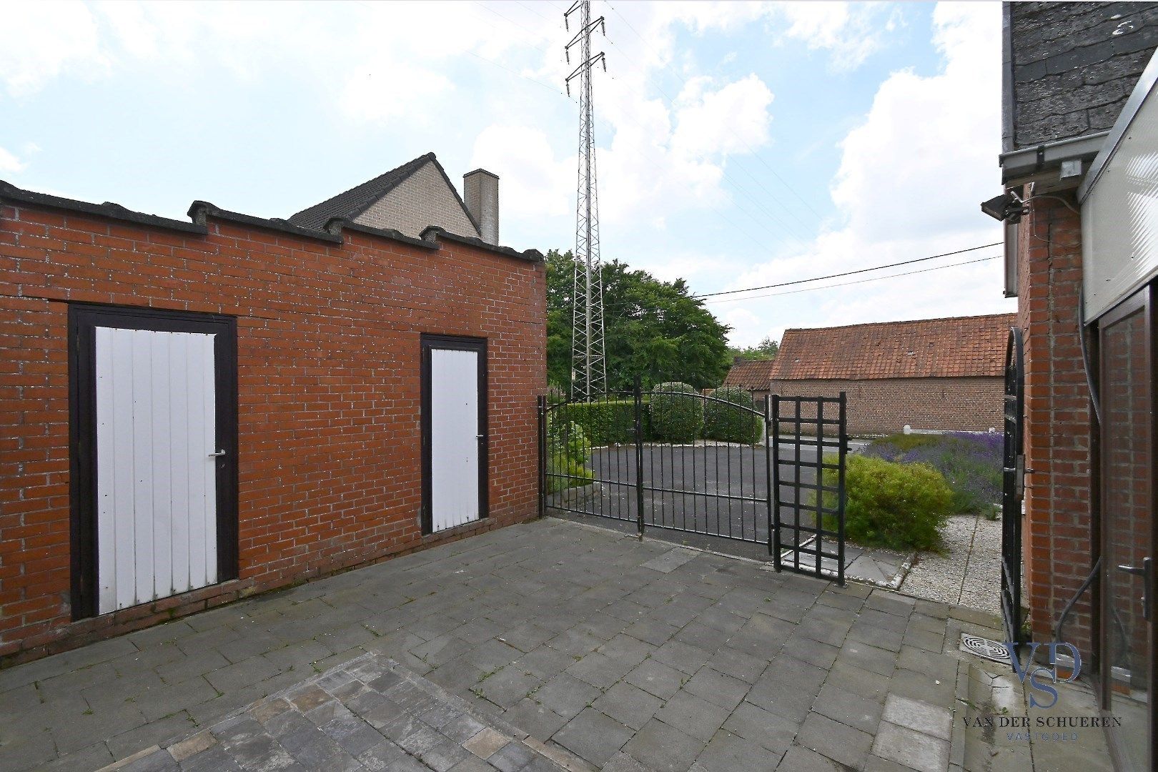 Degelijke eengezinswoning, landelijk gelegen  foto 37