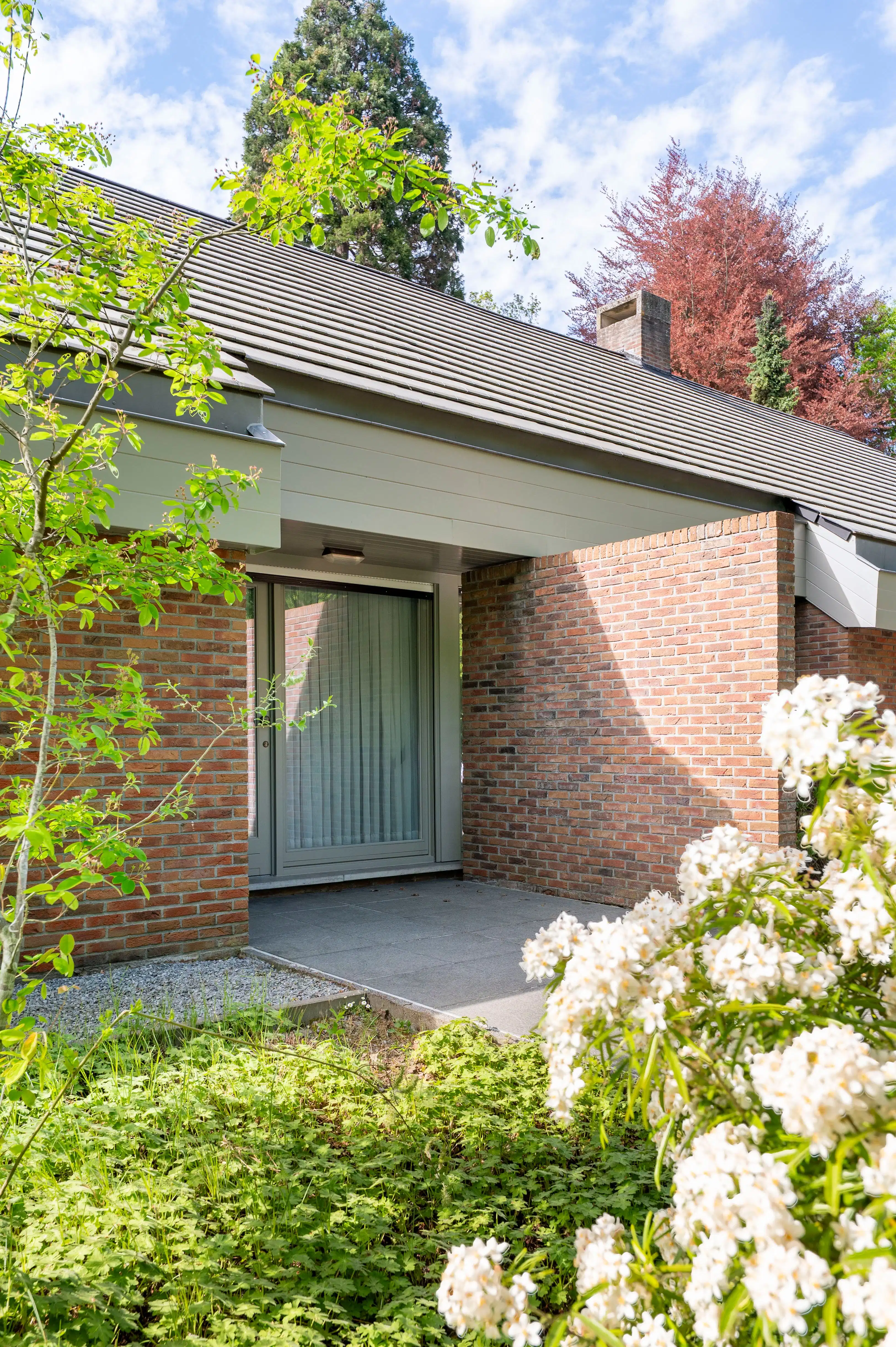 Ruime villa met praktijkruimte op toplocatie in Schotenhof. foto 4