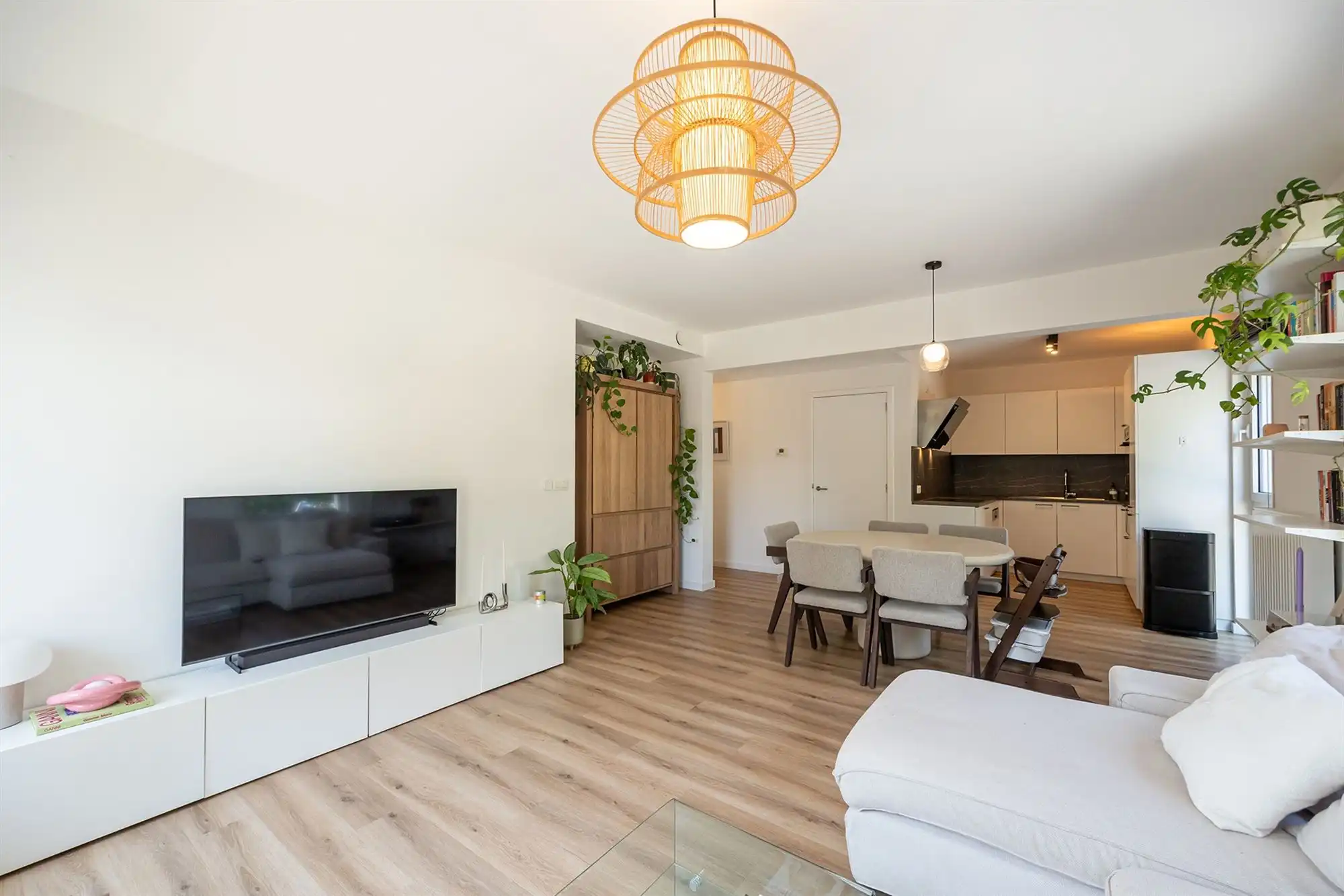 Instapklaar modern hoekappartement met 2 slpk. en terras foto 10