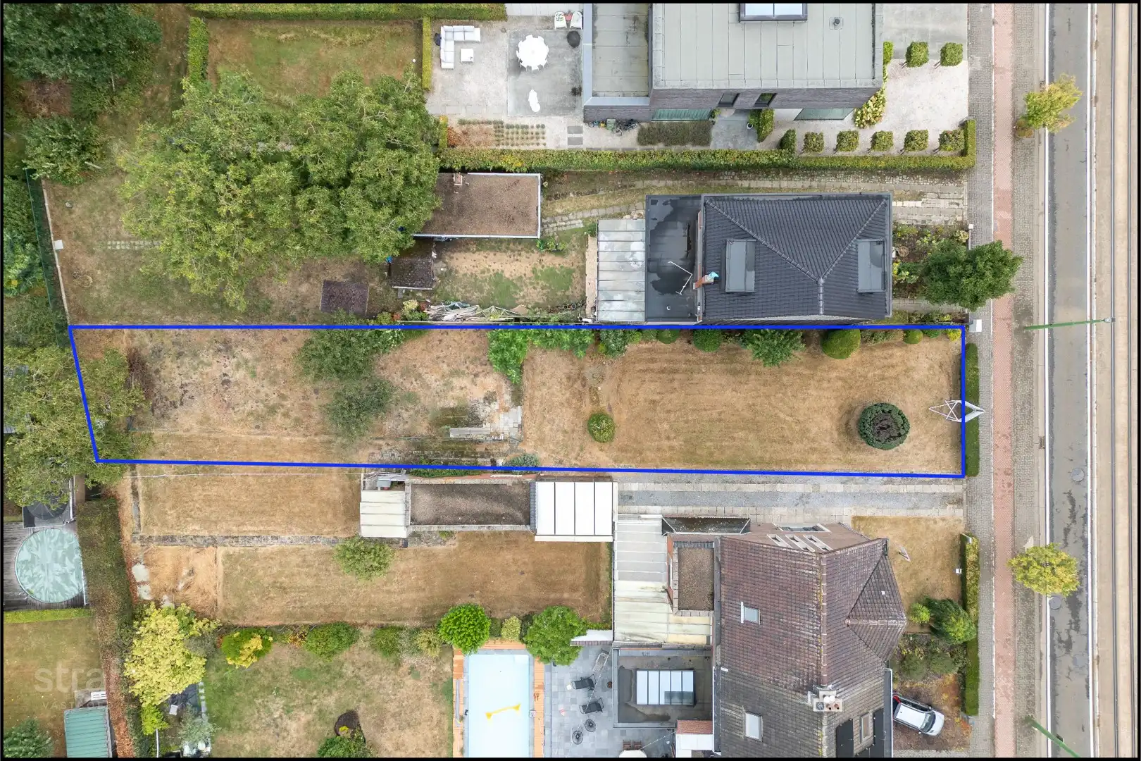 Centraal gelegen bouwgrond te koop in Zwijndrecht foto 2