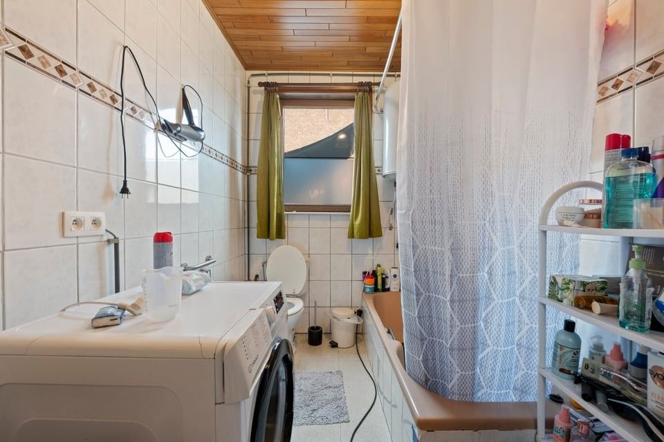 VERHUURDE STADSWONING MET TUIN IN HET CENTRUM VAN SINT-TRUIDEN foto 14