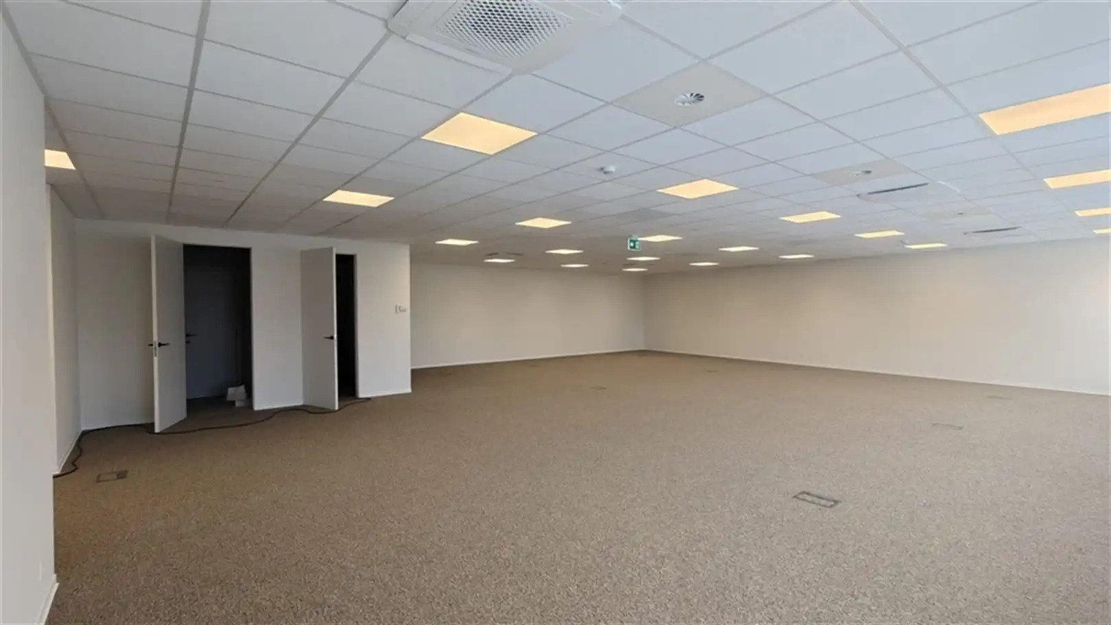 Nieuwbouw kantoren op strategische locatie in Destelbergen foto 7