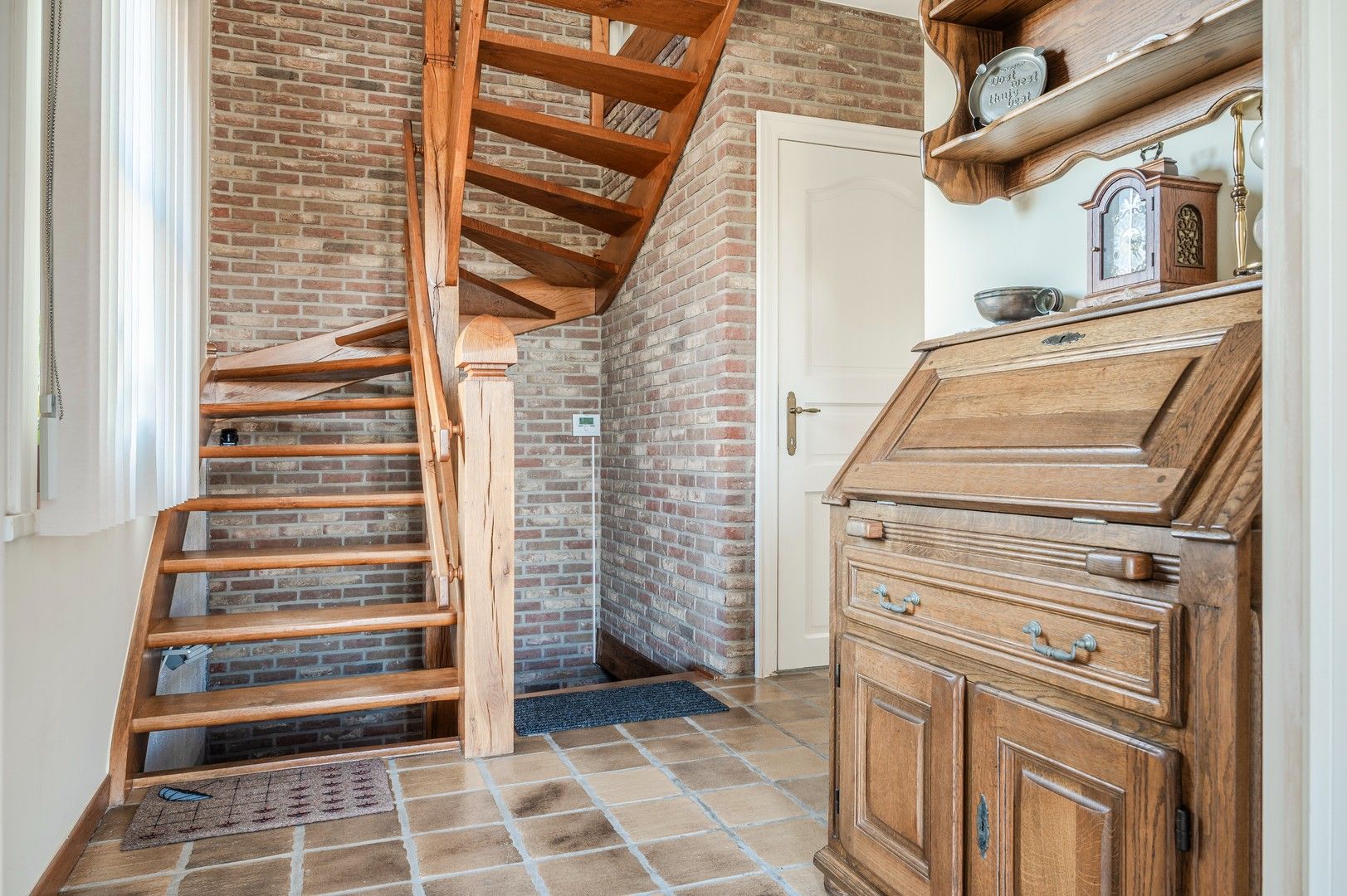 Lichtrijke woning met open leefruimte en garage! foto 17