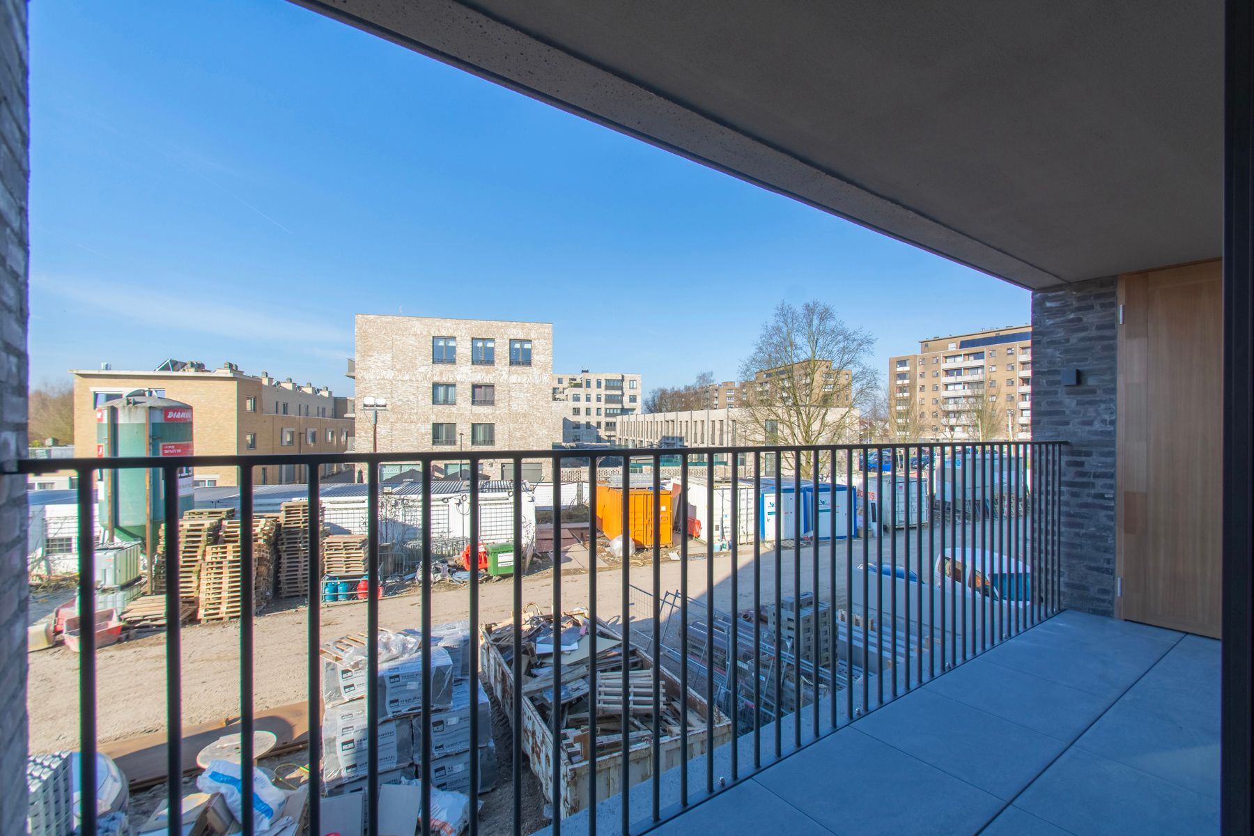 Rustig en comfortabel 2slpk appt. met zicht op park  foto 6