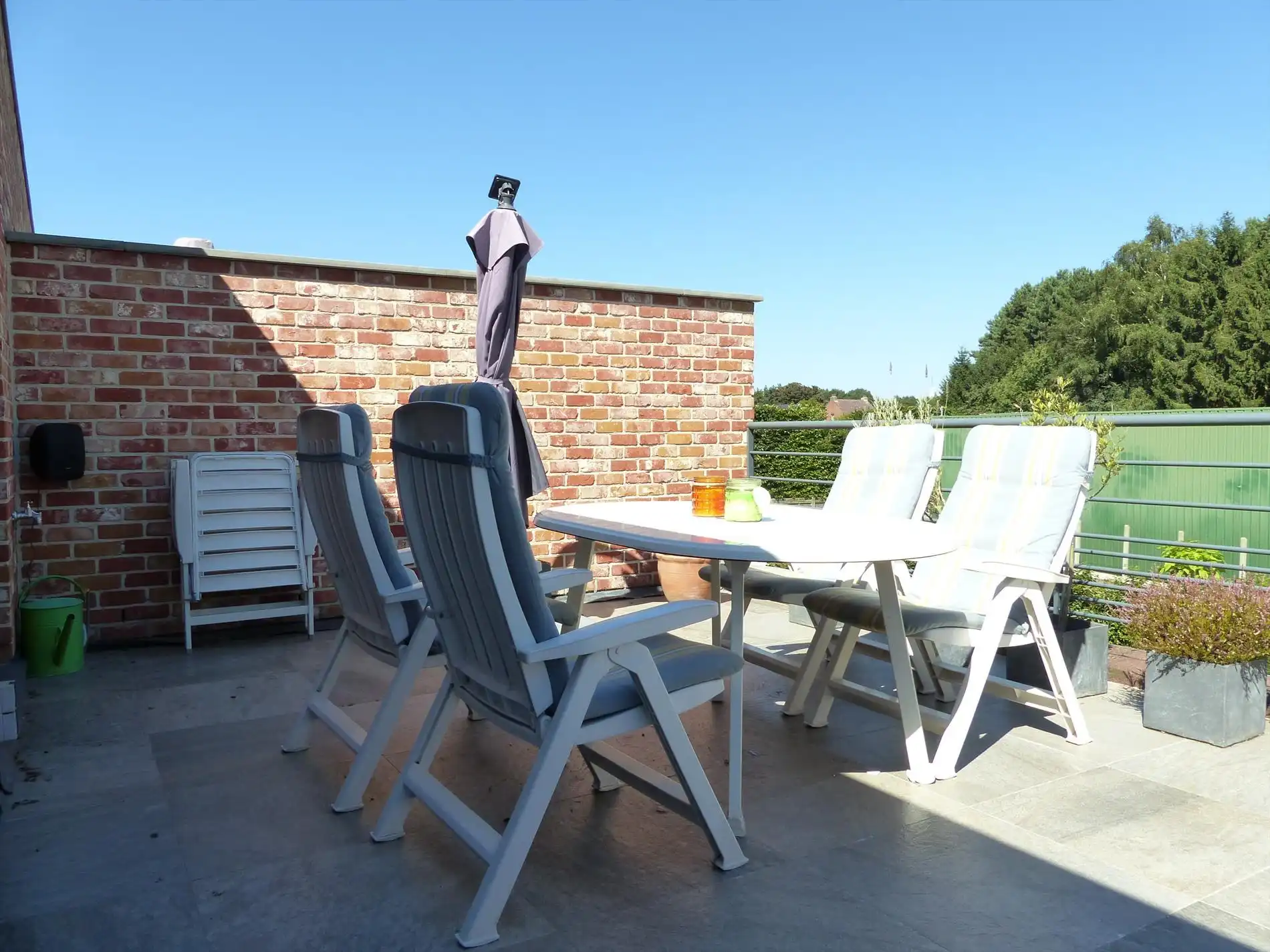 Appartement met 2 slaapkamers, ruim terras en autostaanplaats te OLV Olen ! foto 17