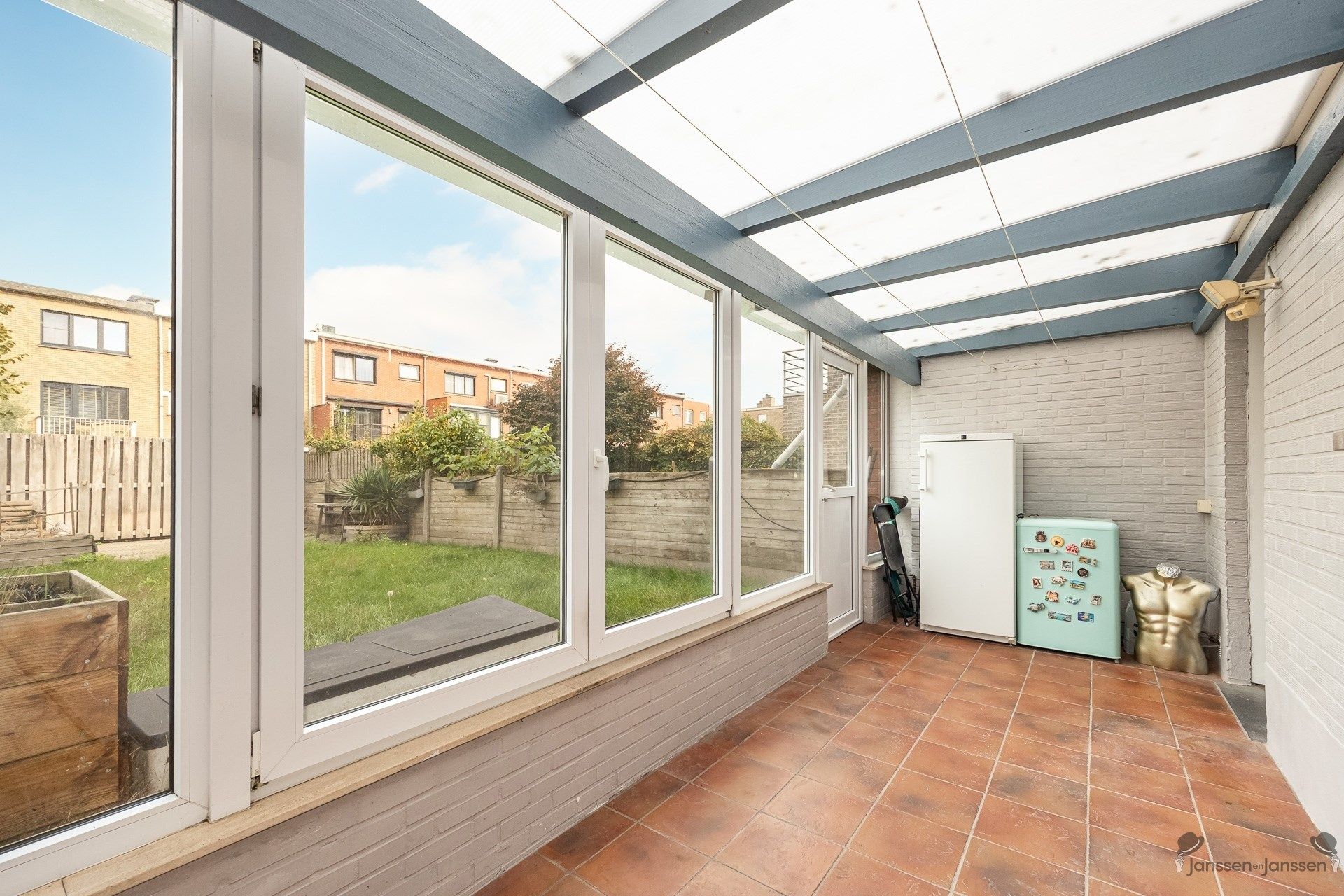 Prachtige en ruime gezinswoning in Stabroek met veel licht en een moderne afwerking. foto 18