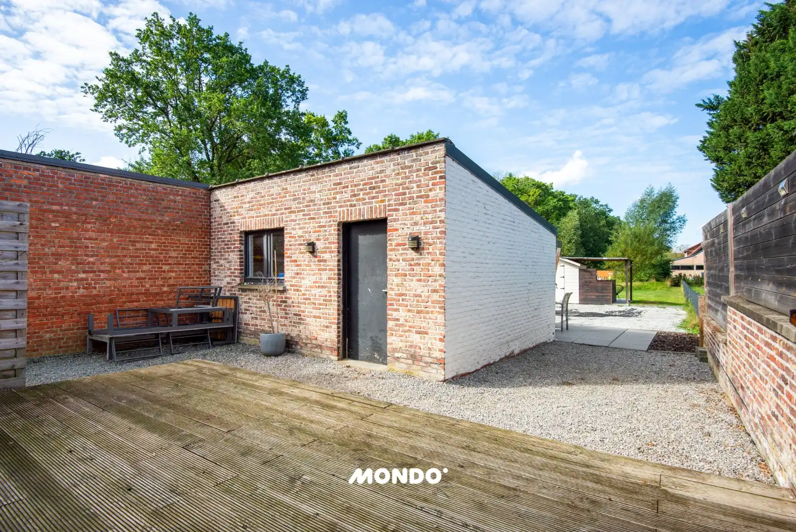 Instapklare halfopen woning met zonnige westgerichte tuin! foto 16