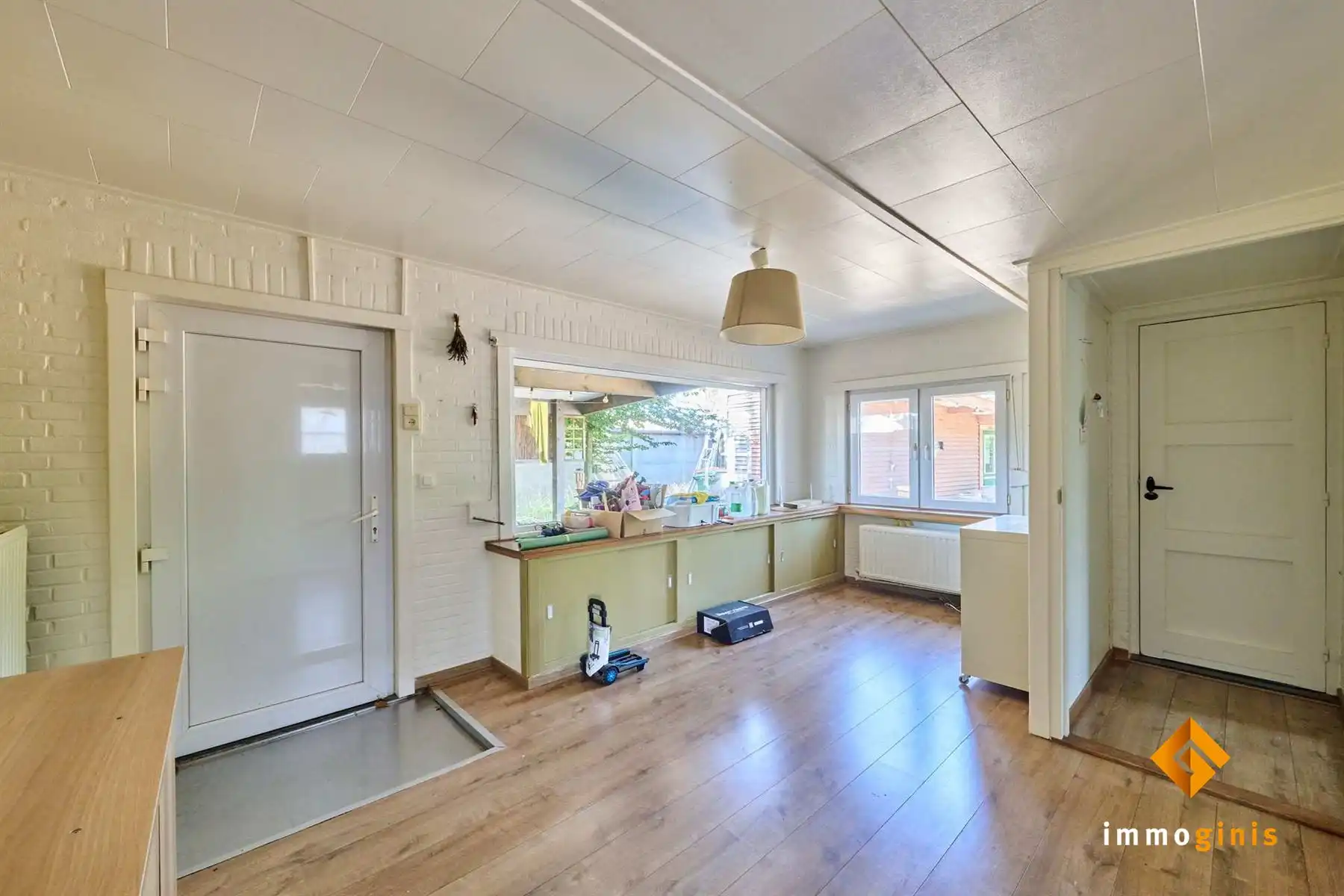 Charmante woning met 3 slaapkamers op een ruim en groen perceel van 17 are in een rustige buurt.   foto 10