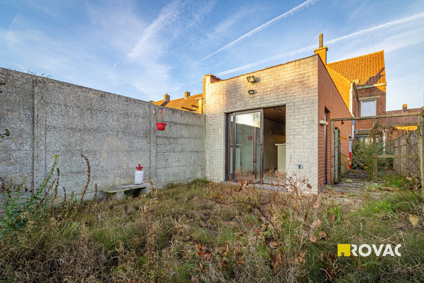 Verder op te frissen woning met 2 slaapkamers en tuin foto 15